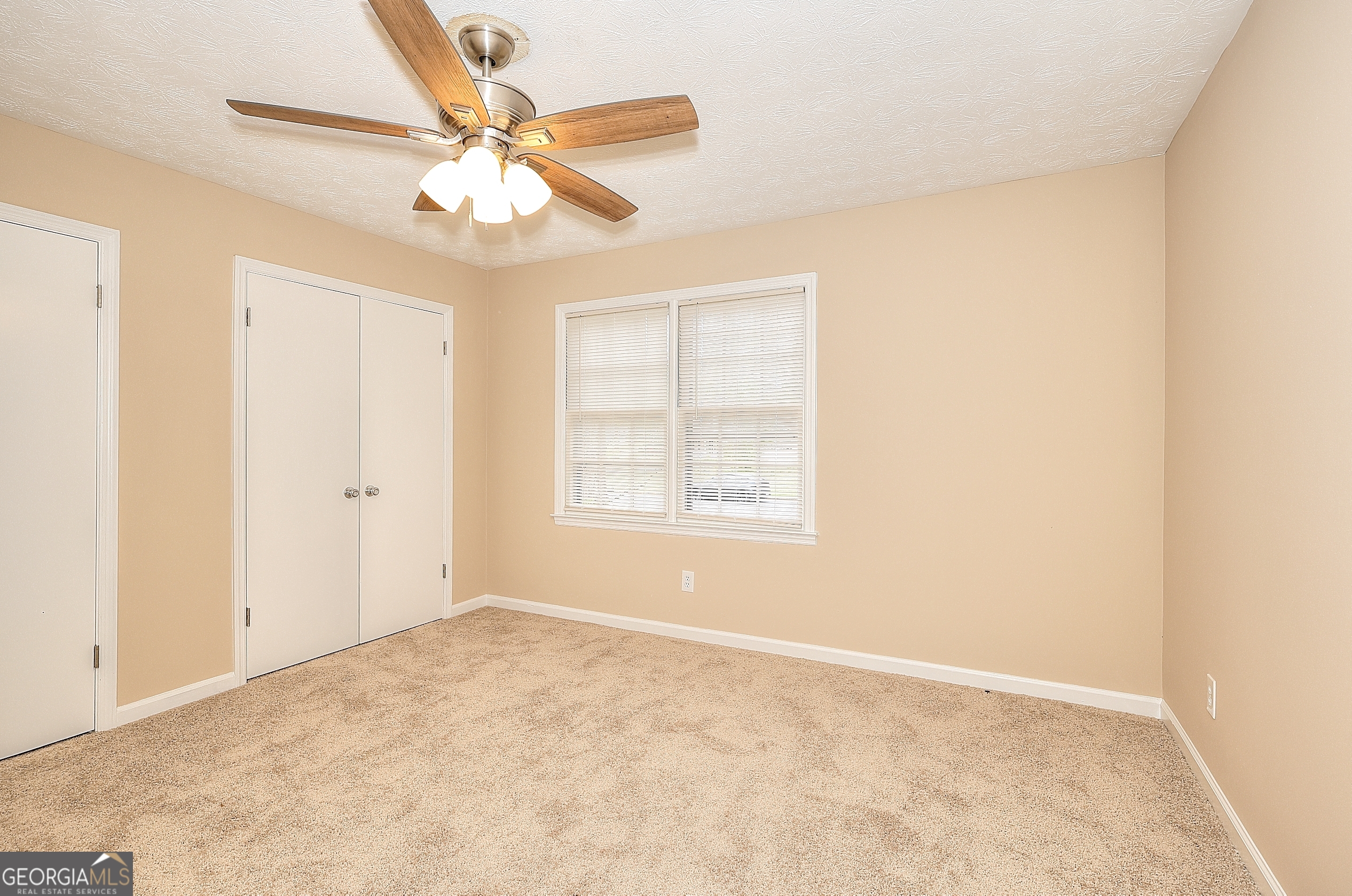 1124 Ironwood Drive