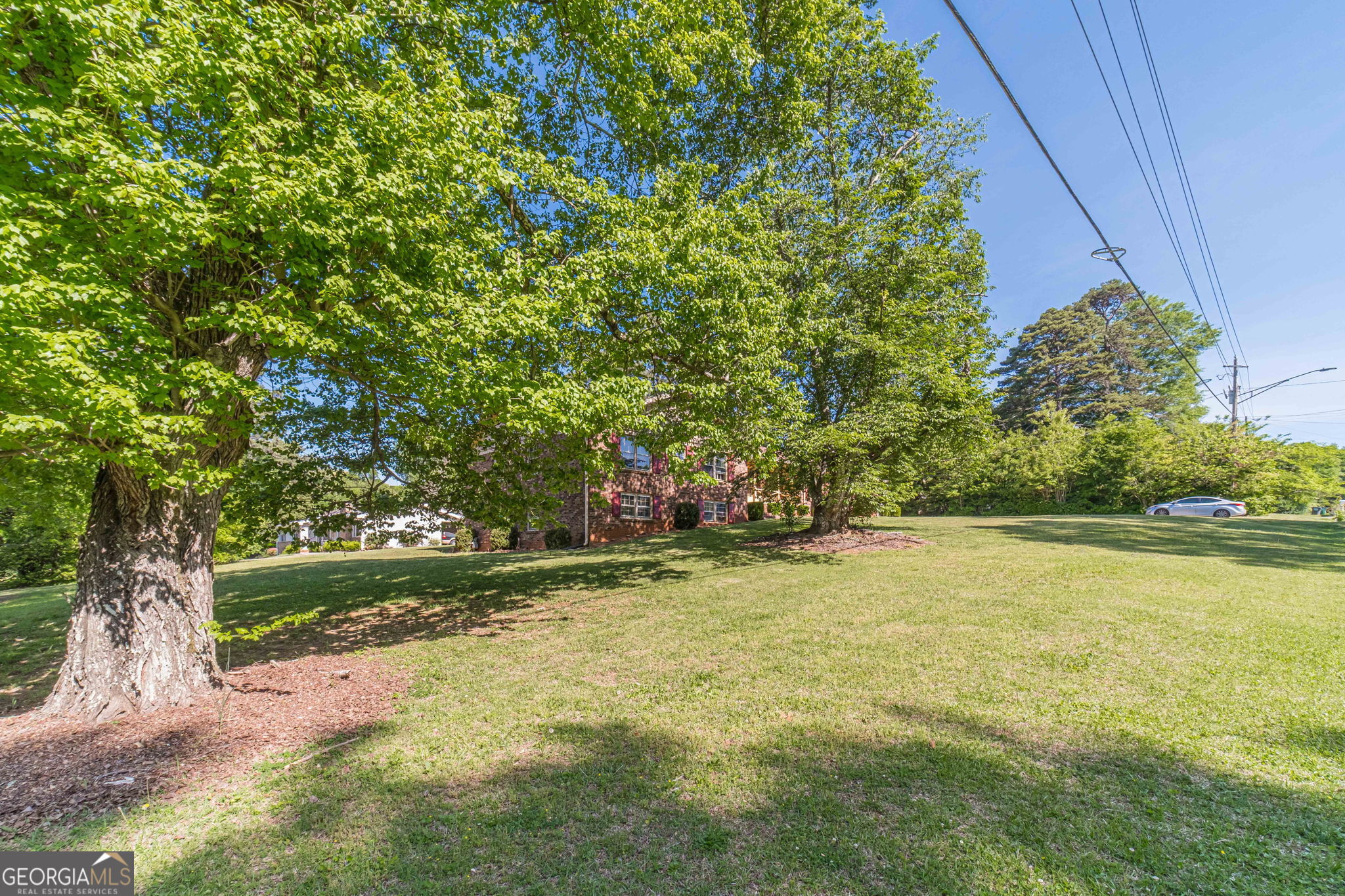 5565 Five Forks Trickum Road