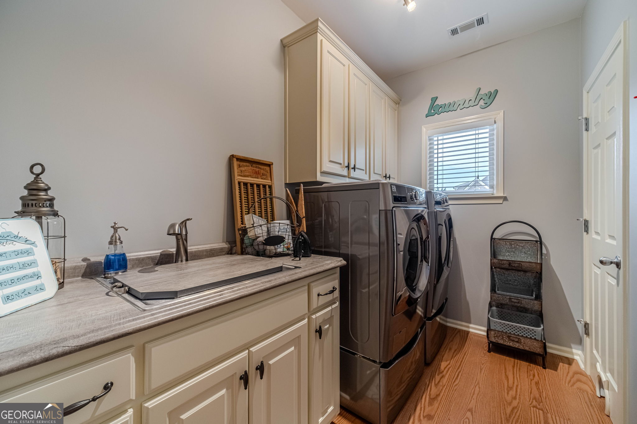 1409 Silver Thorne Court