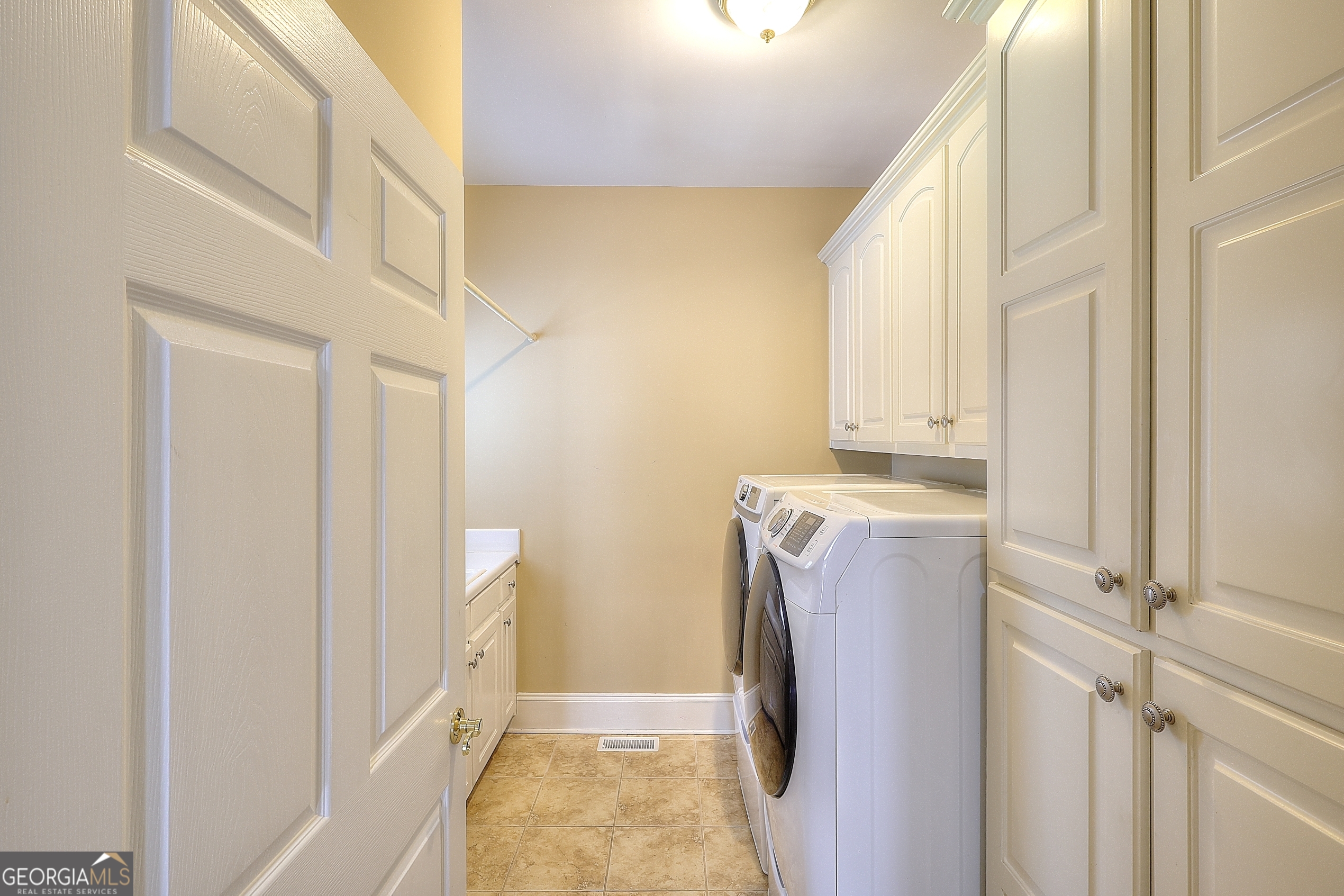989 Bonniebrook Trail