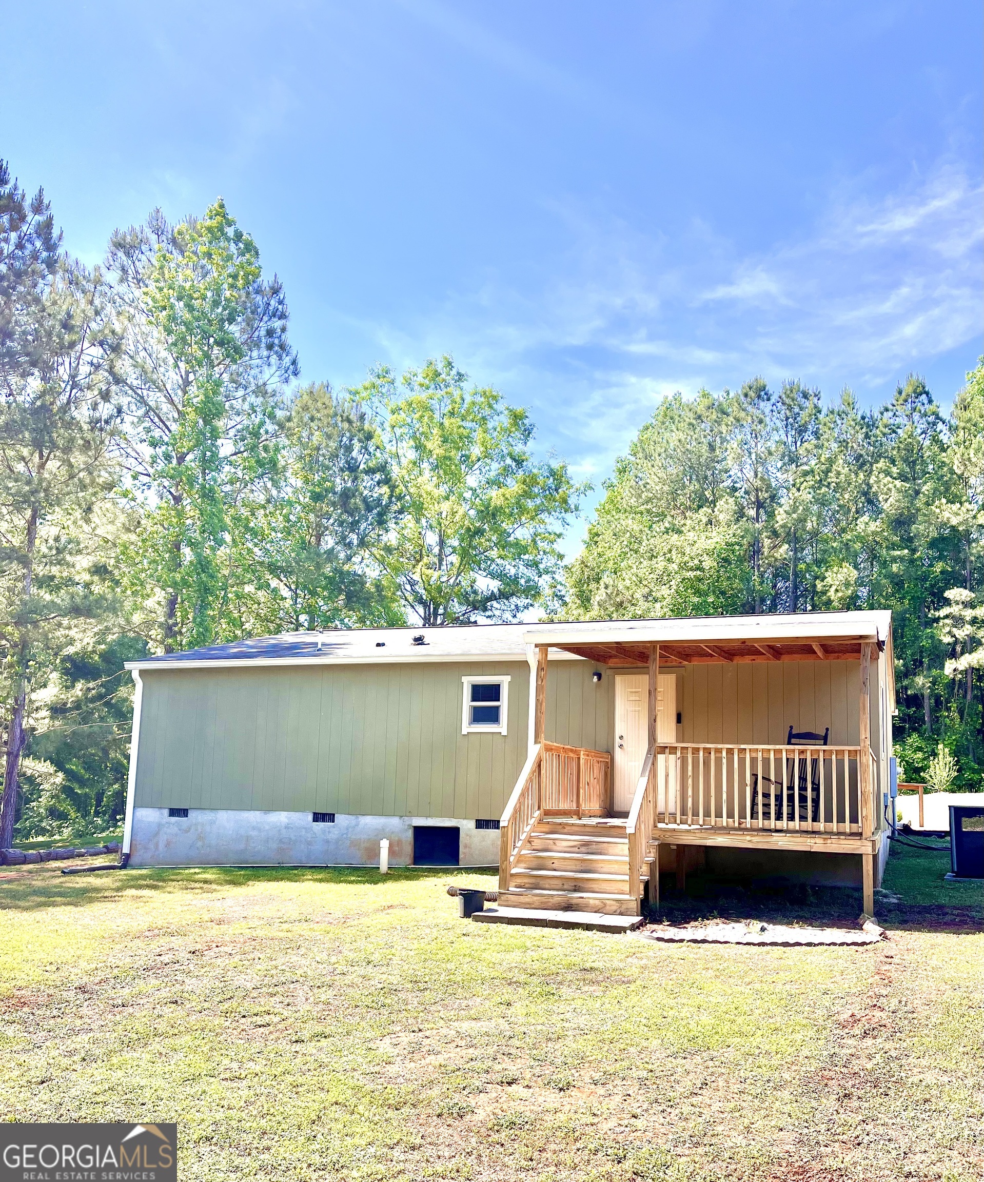 1090 River Woods Drive