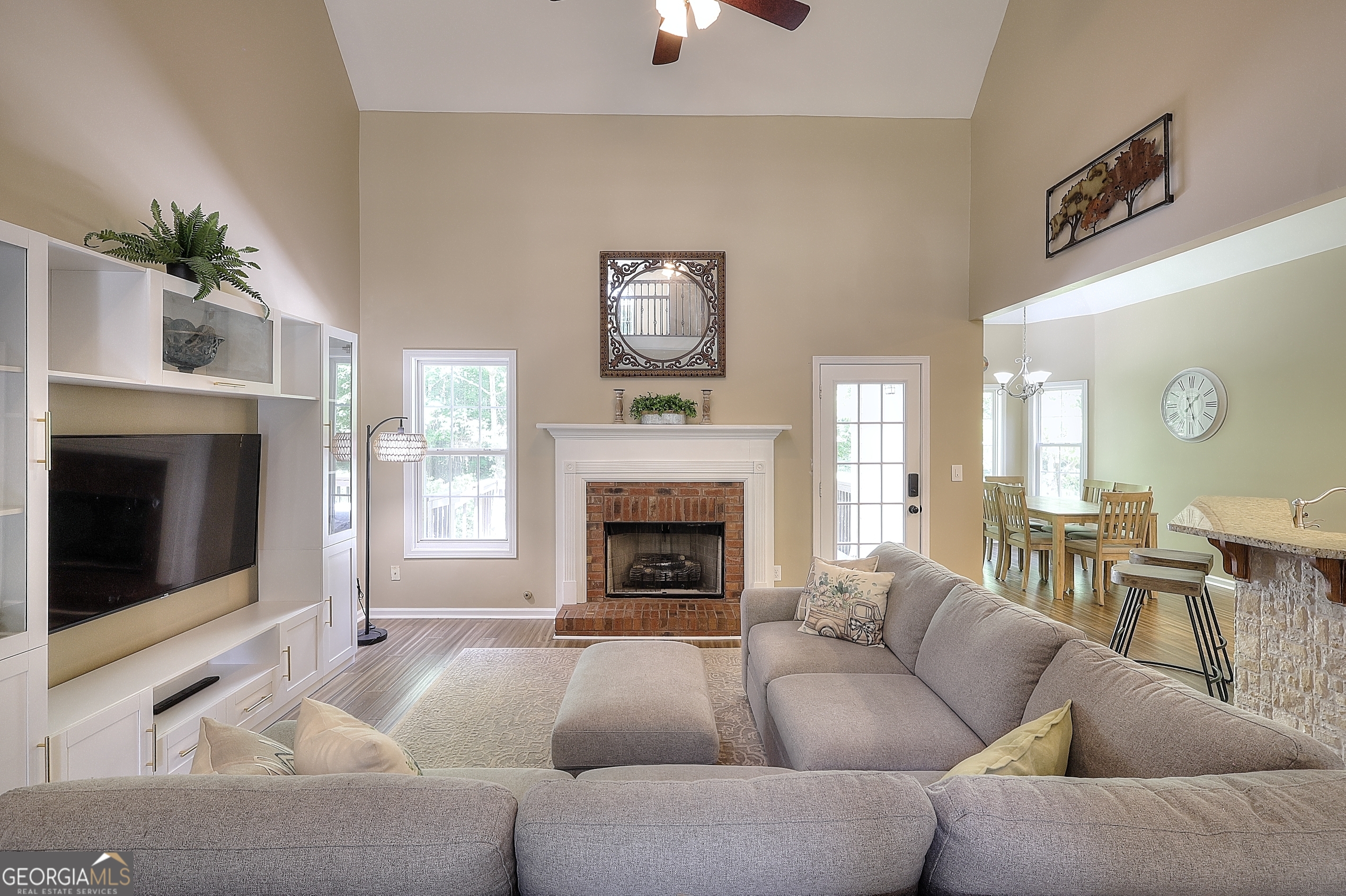 1290 Kelly Nelson Drive
