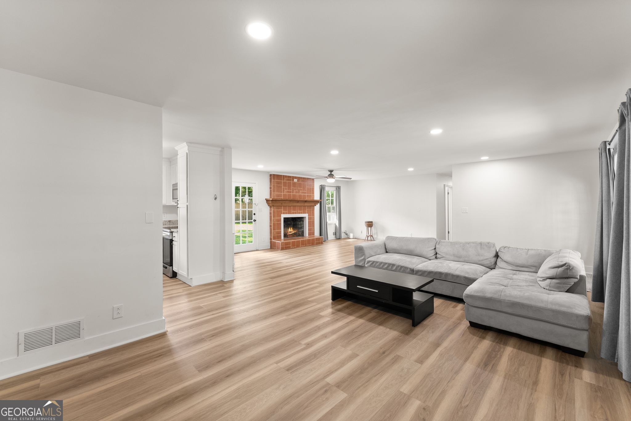2148 Santa Fe Trail