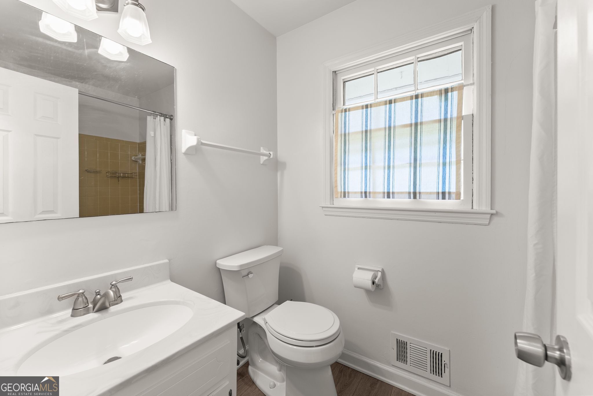 2148 Santa Fe Trail