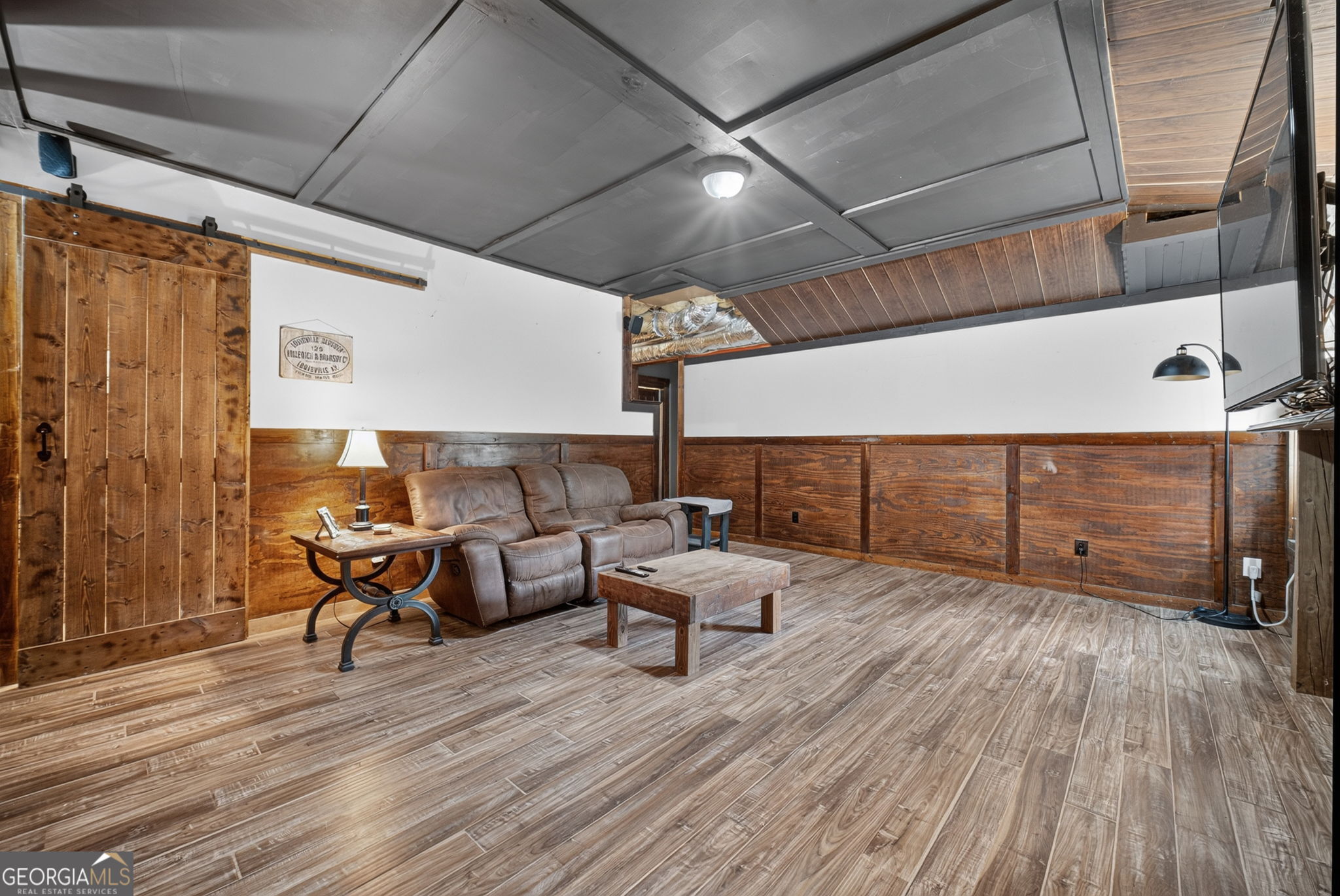 946 Golden Meadows Lane