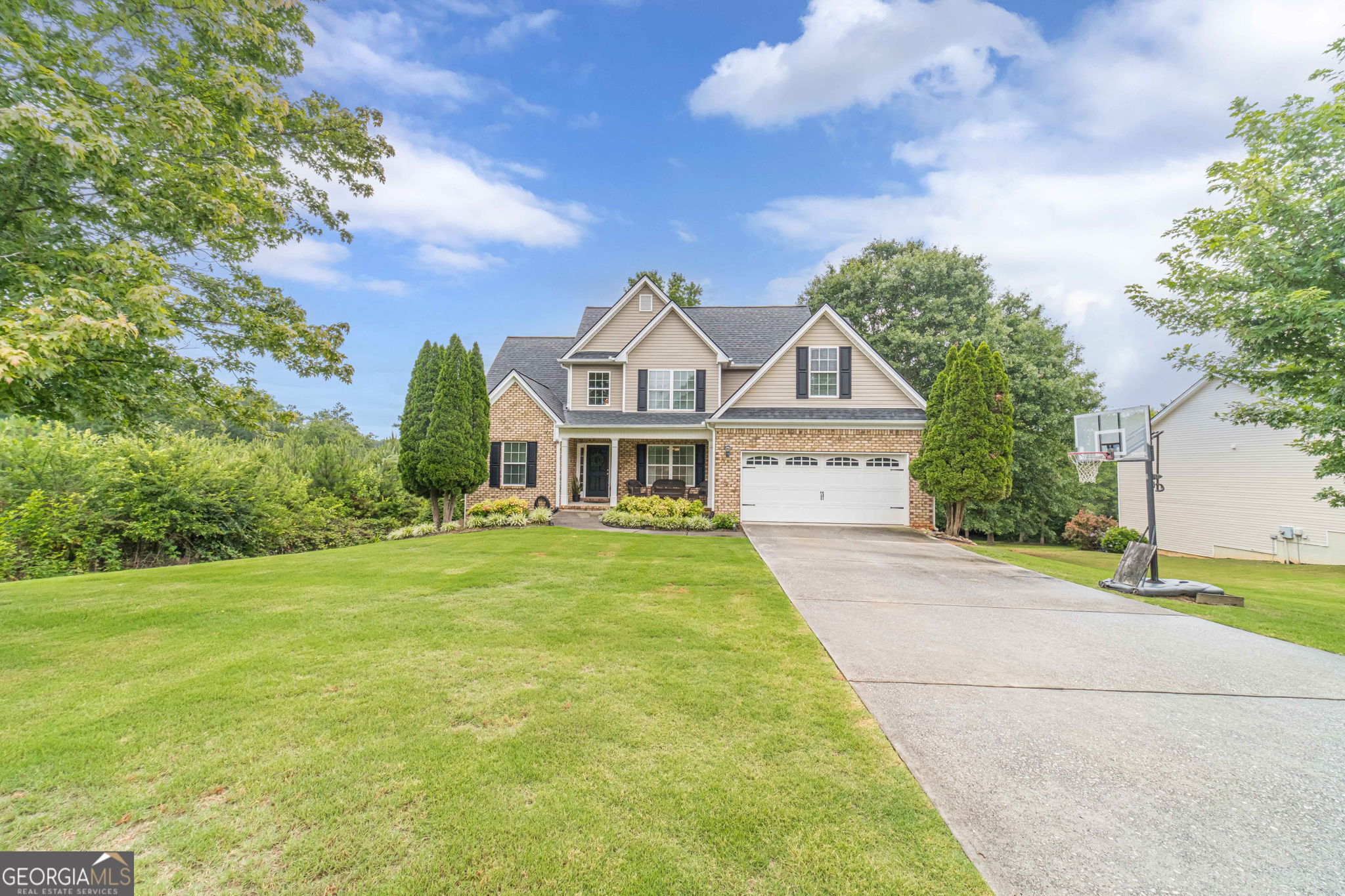 946 Golden Meadows Lane