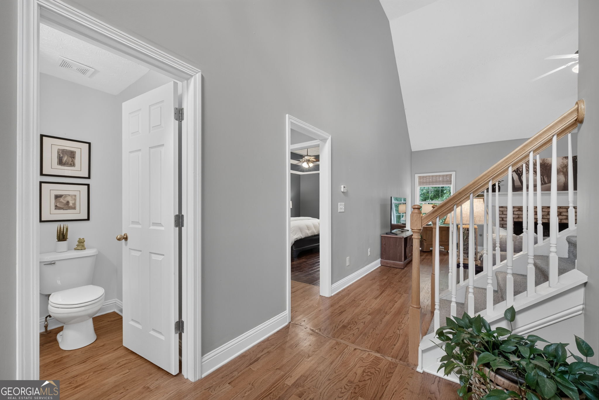 946 Golden Meadows Lane