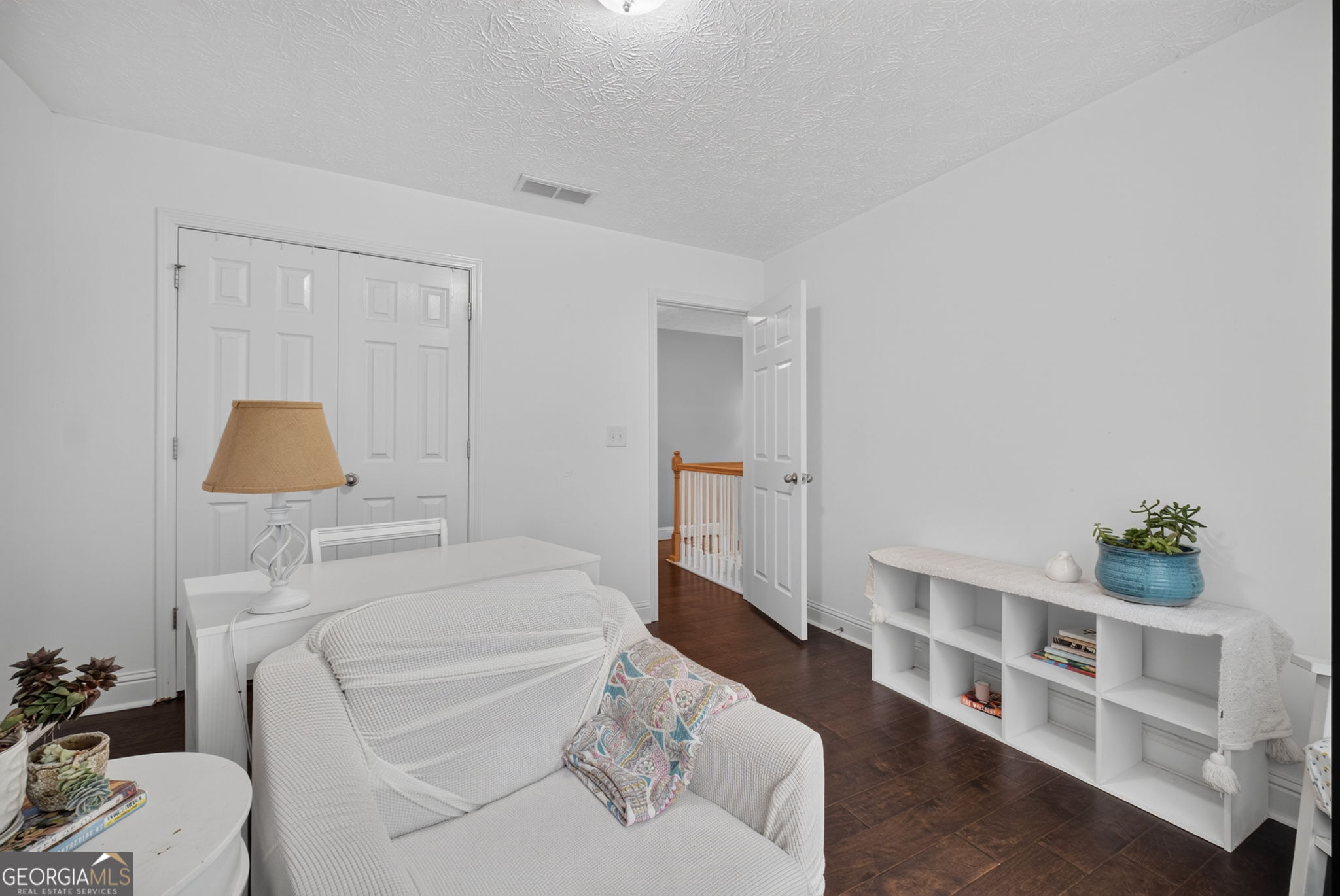 946 Golden Meadows Lane