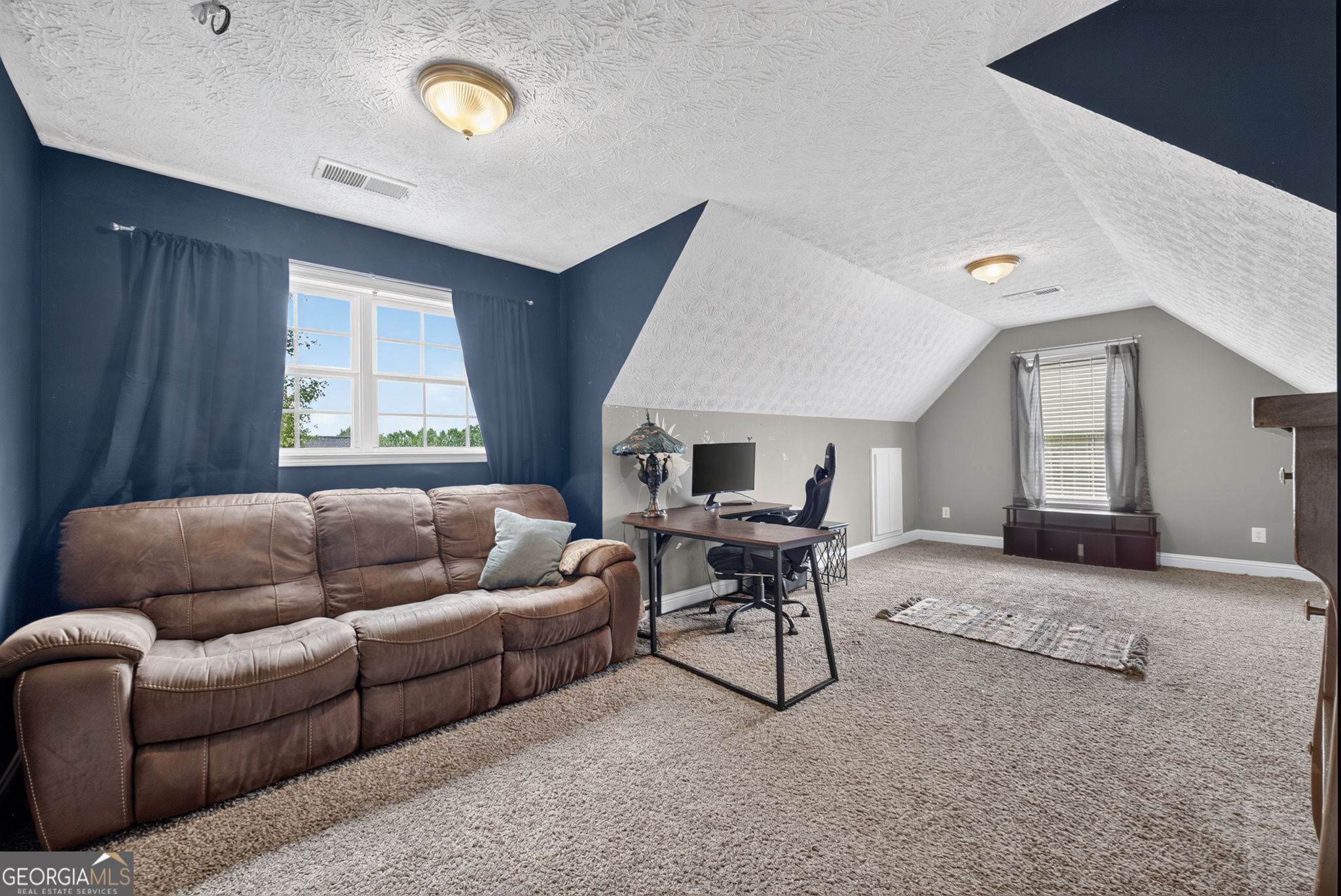 946 Golden Meadows Lane