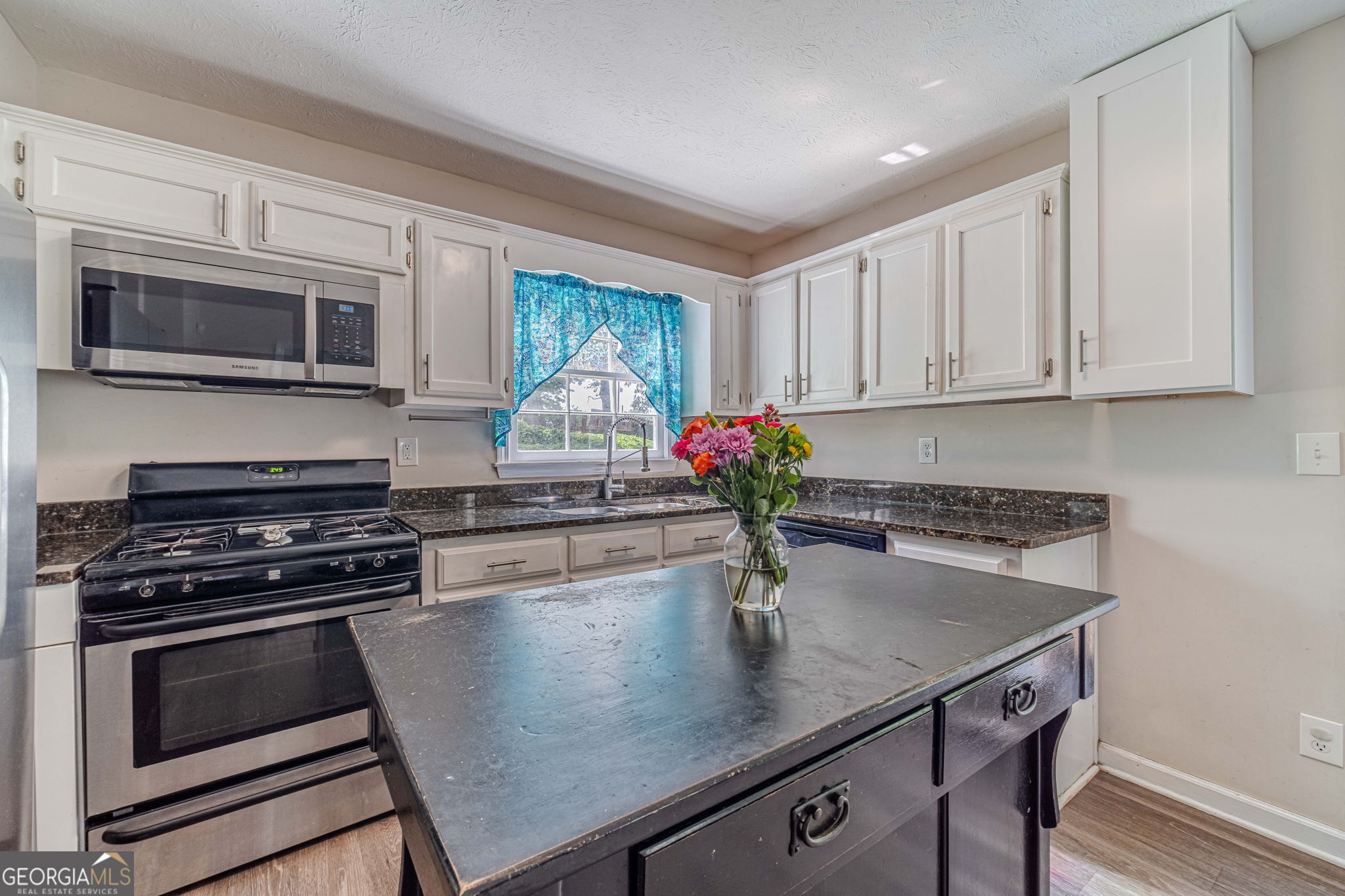484 Daisy Trail