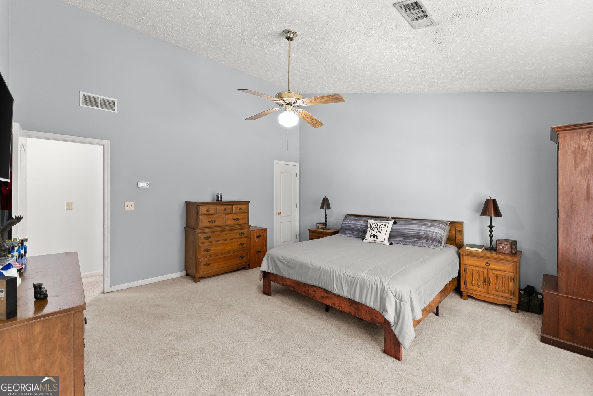 3202 Summit Glen Drive