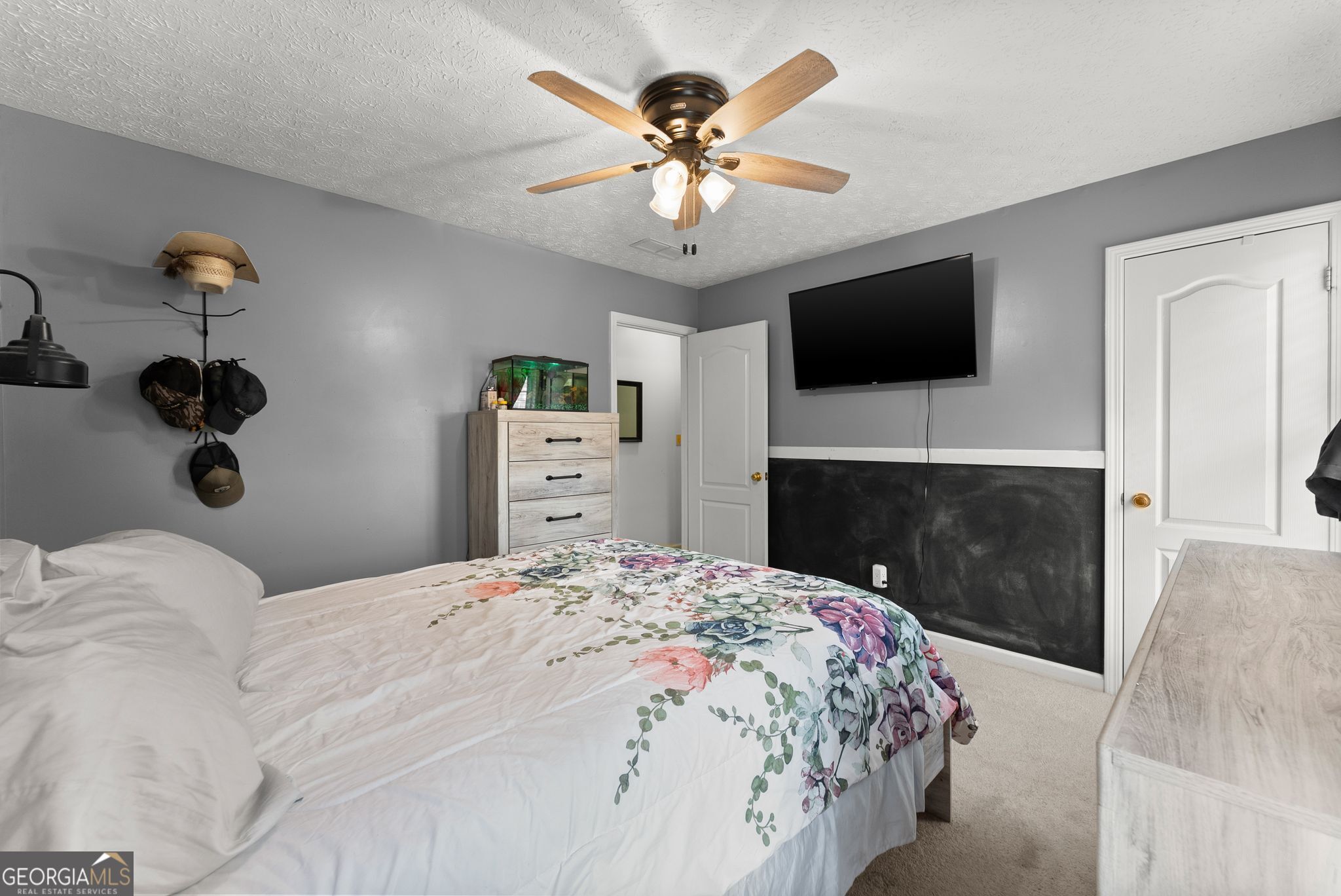 3202 Summit Glen Drive