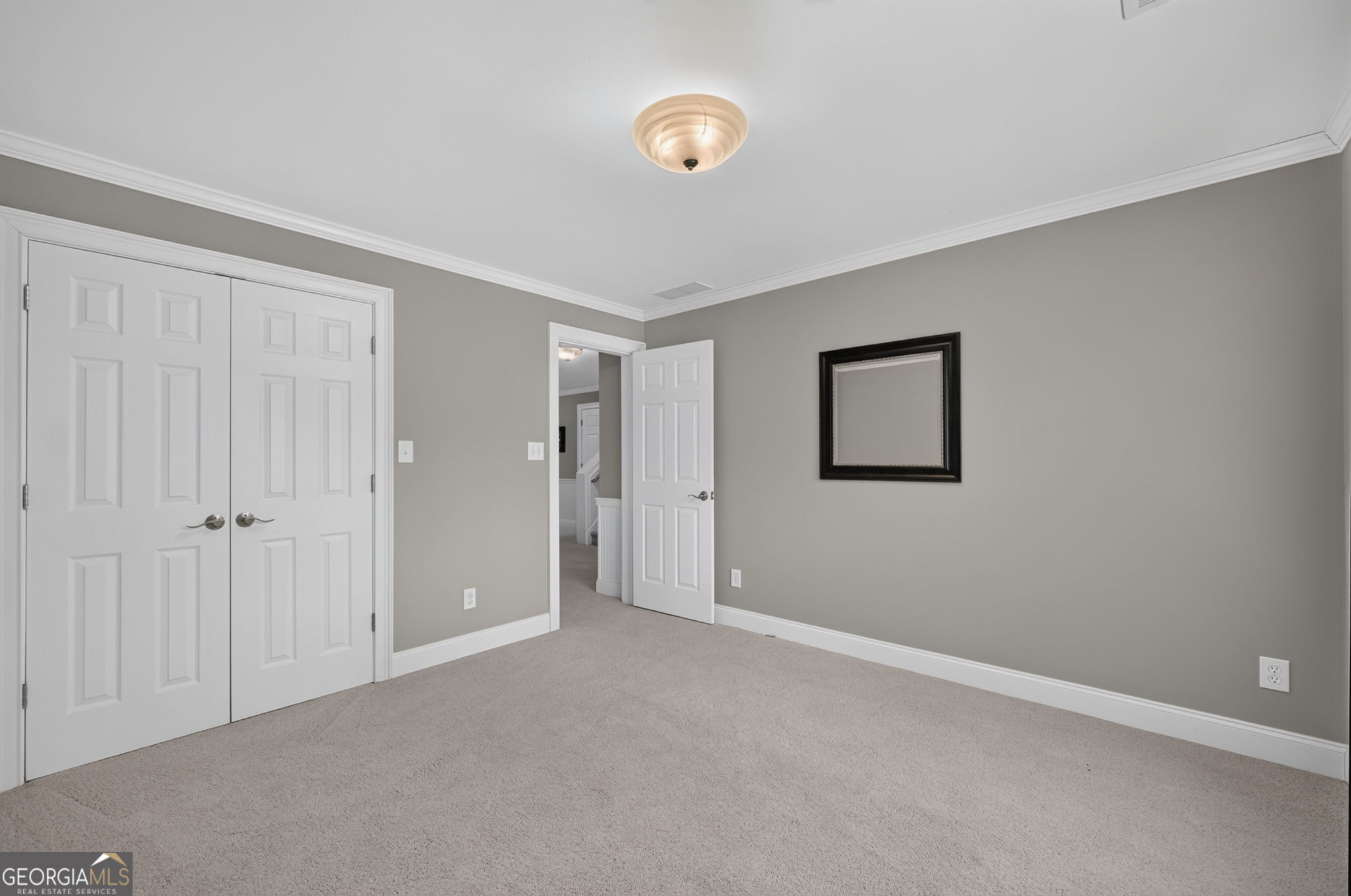 562 Grassmeade Way