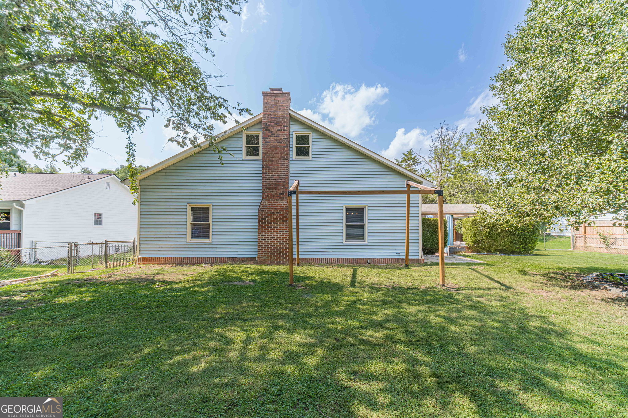 1610 Rose Garden Lane