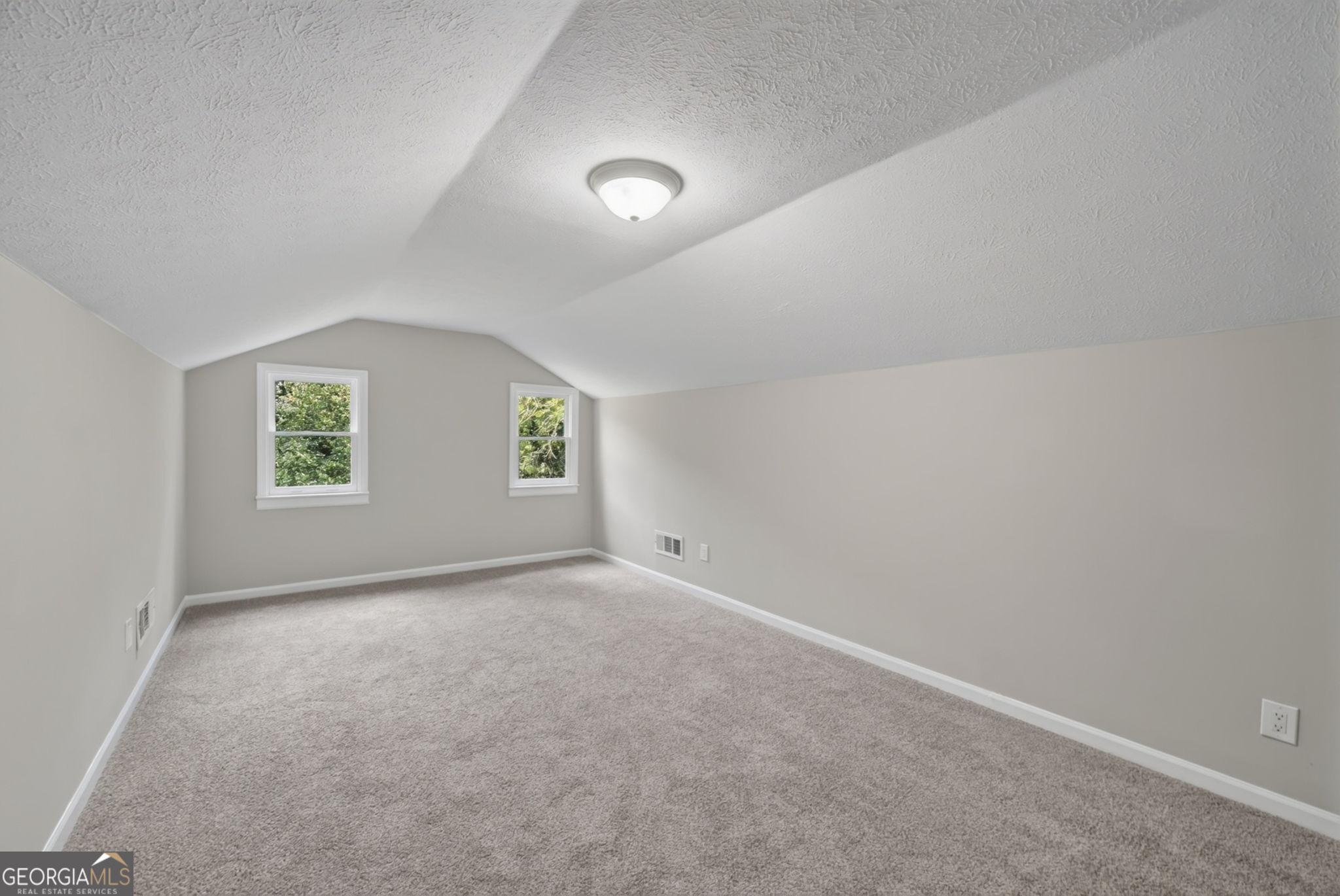 1610 Rose Garden Lane