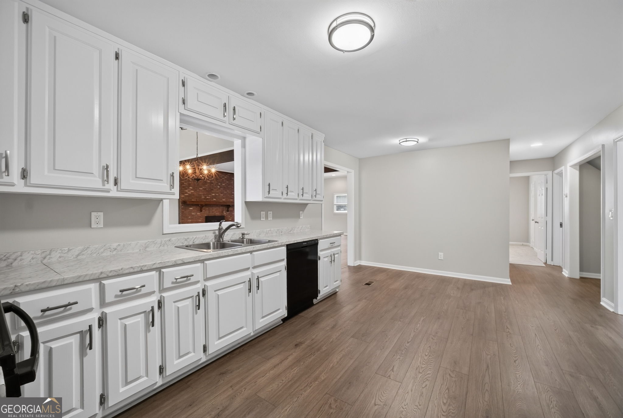1610 Rose Garden Lane