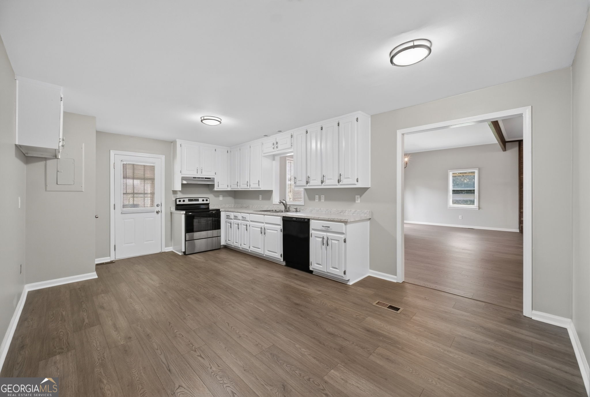 1610 Rose Garden Lane