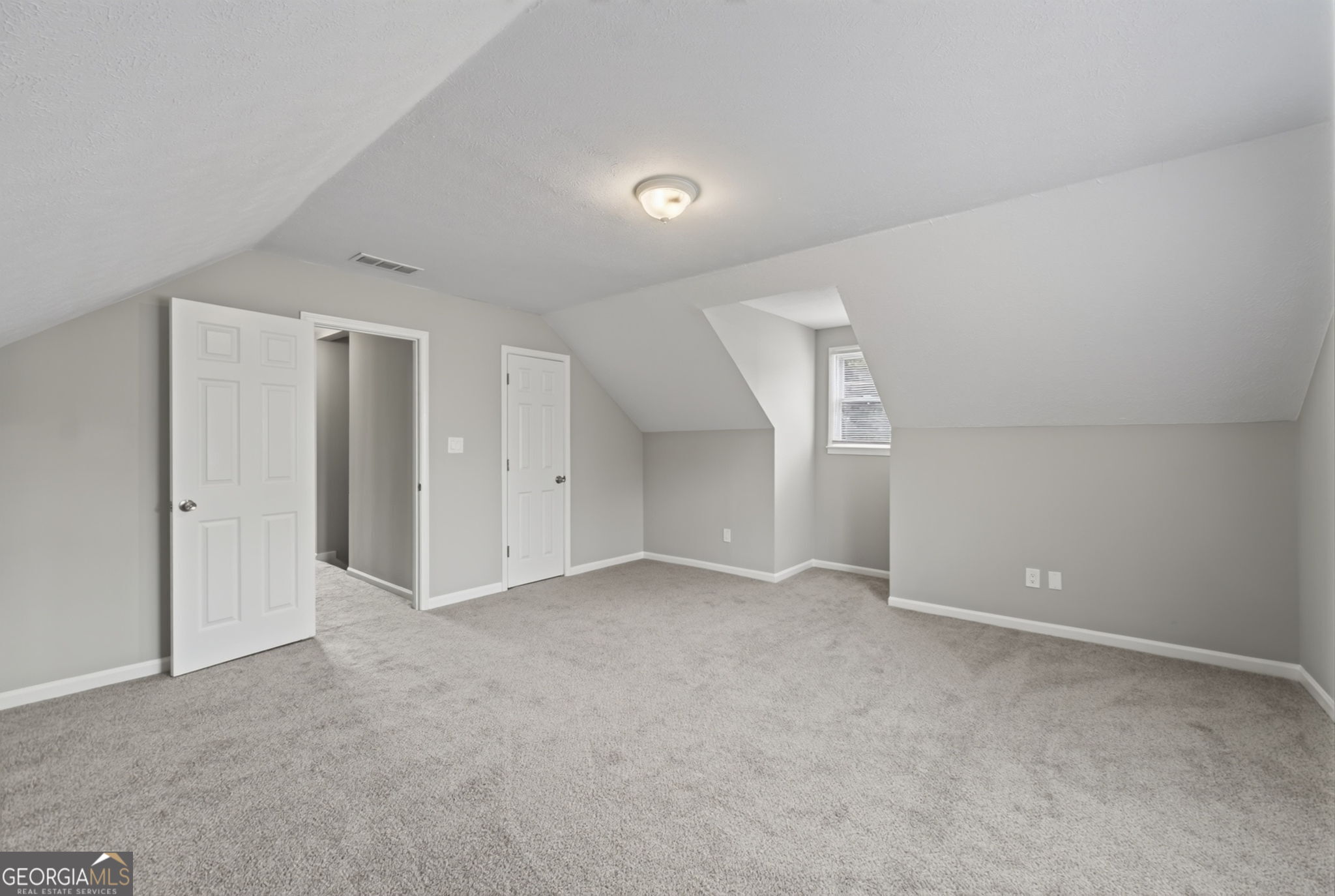 1610 Rose Garden Lane