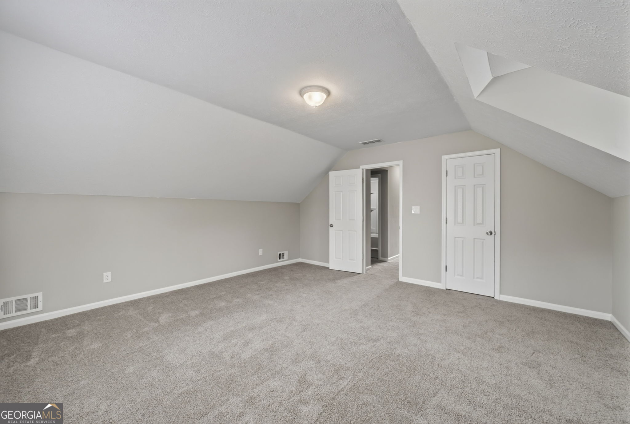 1610 Rose Garden Lane