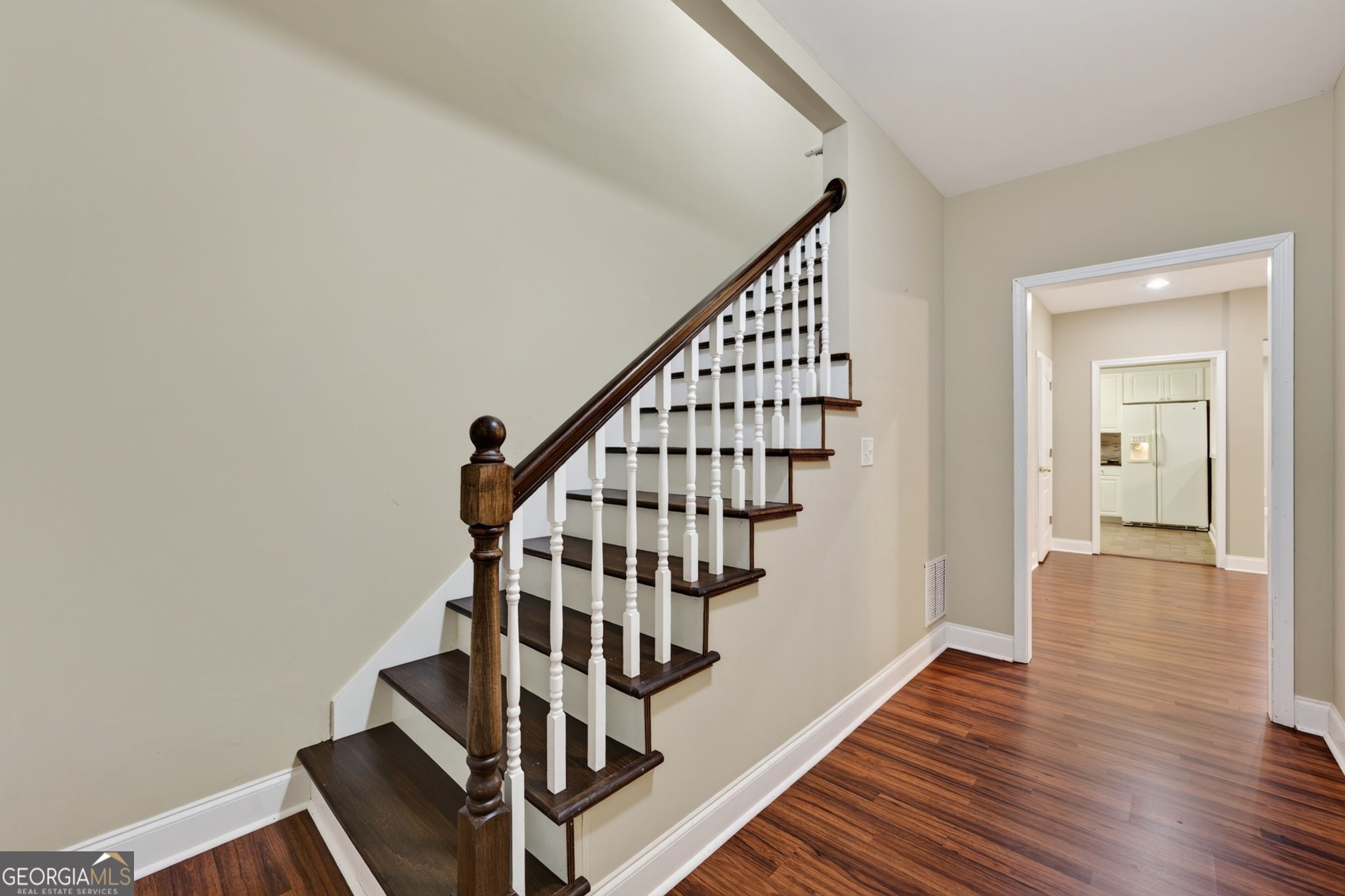 825 Harvest Lane