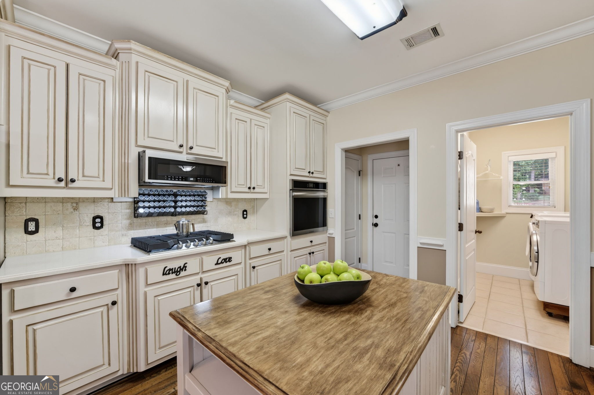 825 Harvest Lane