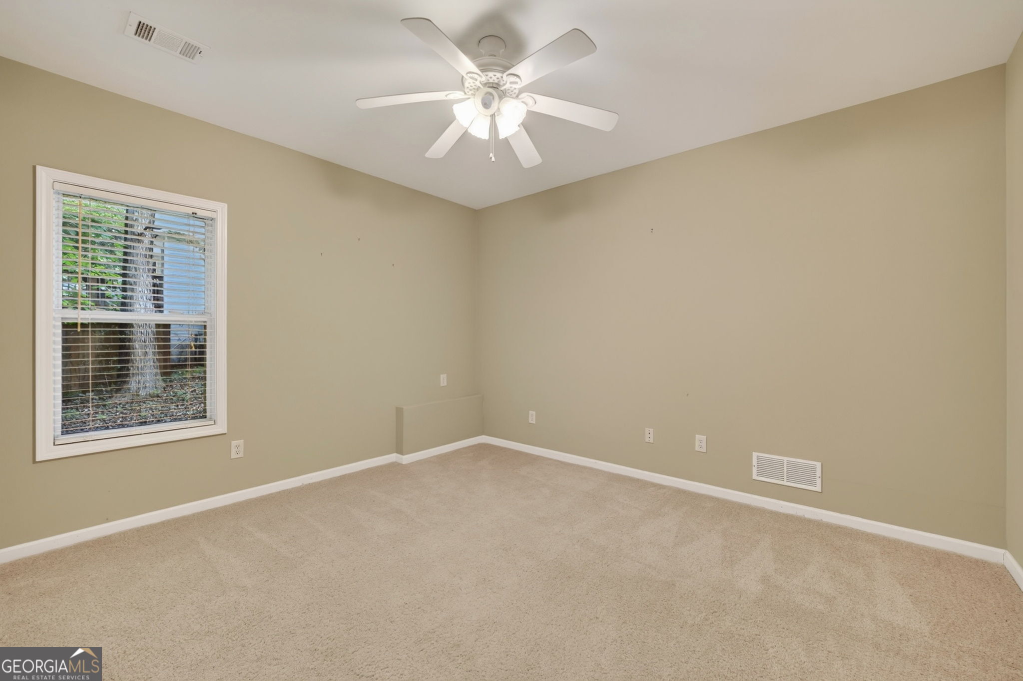 825 Harvest Lane