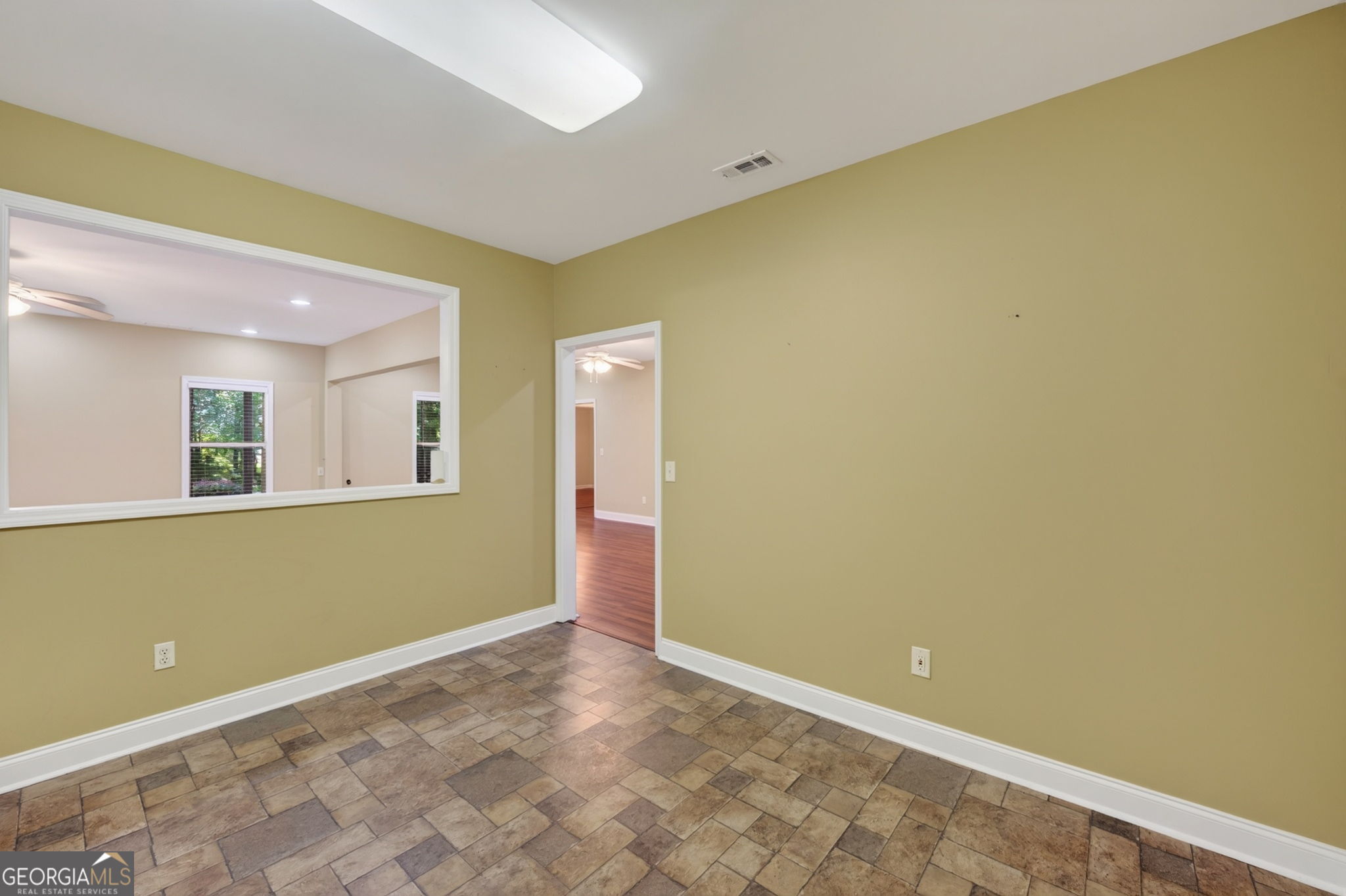 825 Harvest Lane