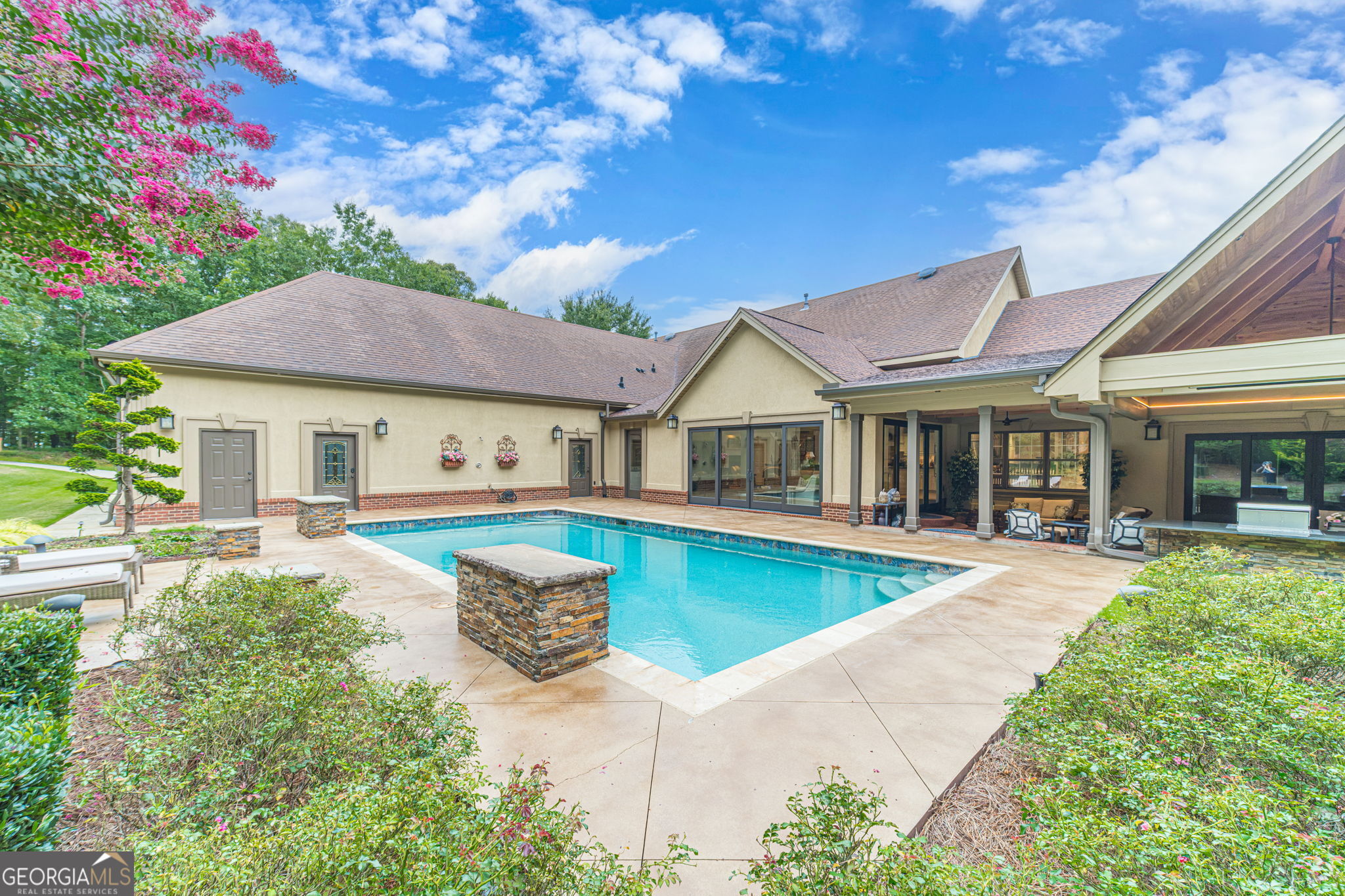 1601 Broadnax Mill Road