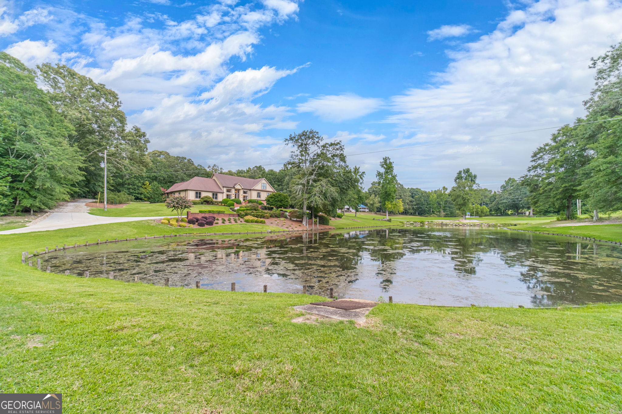 1601 Broadnax Mill Road
