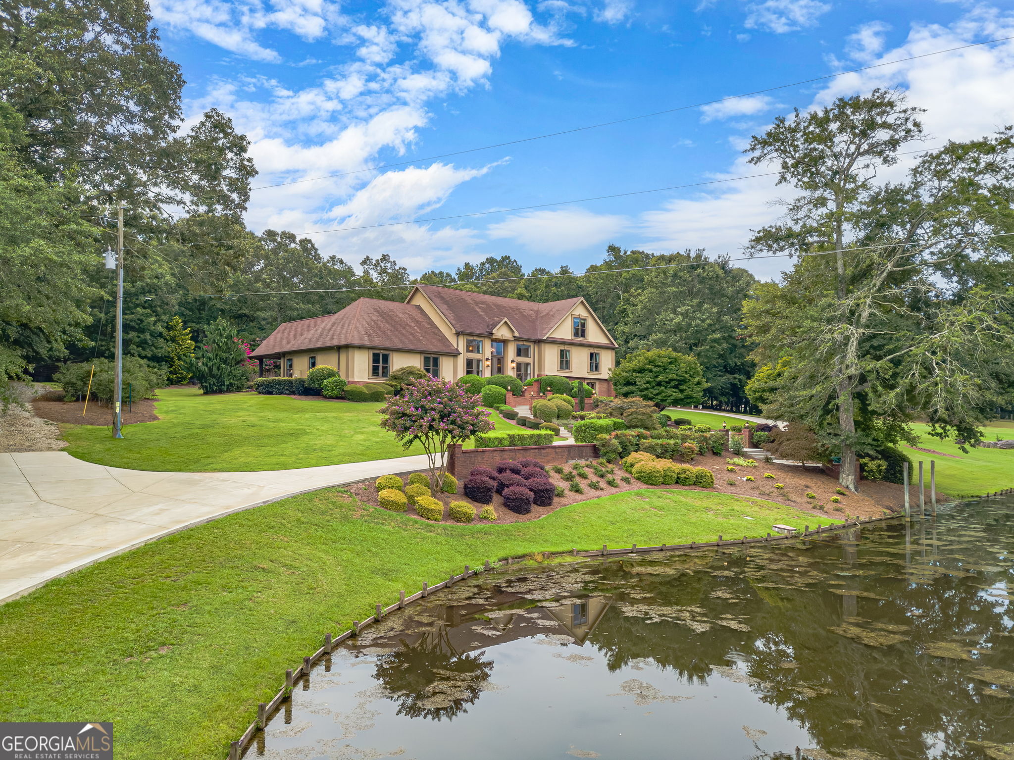 1601 Broadnax Mill Road