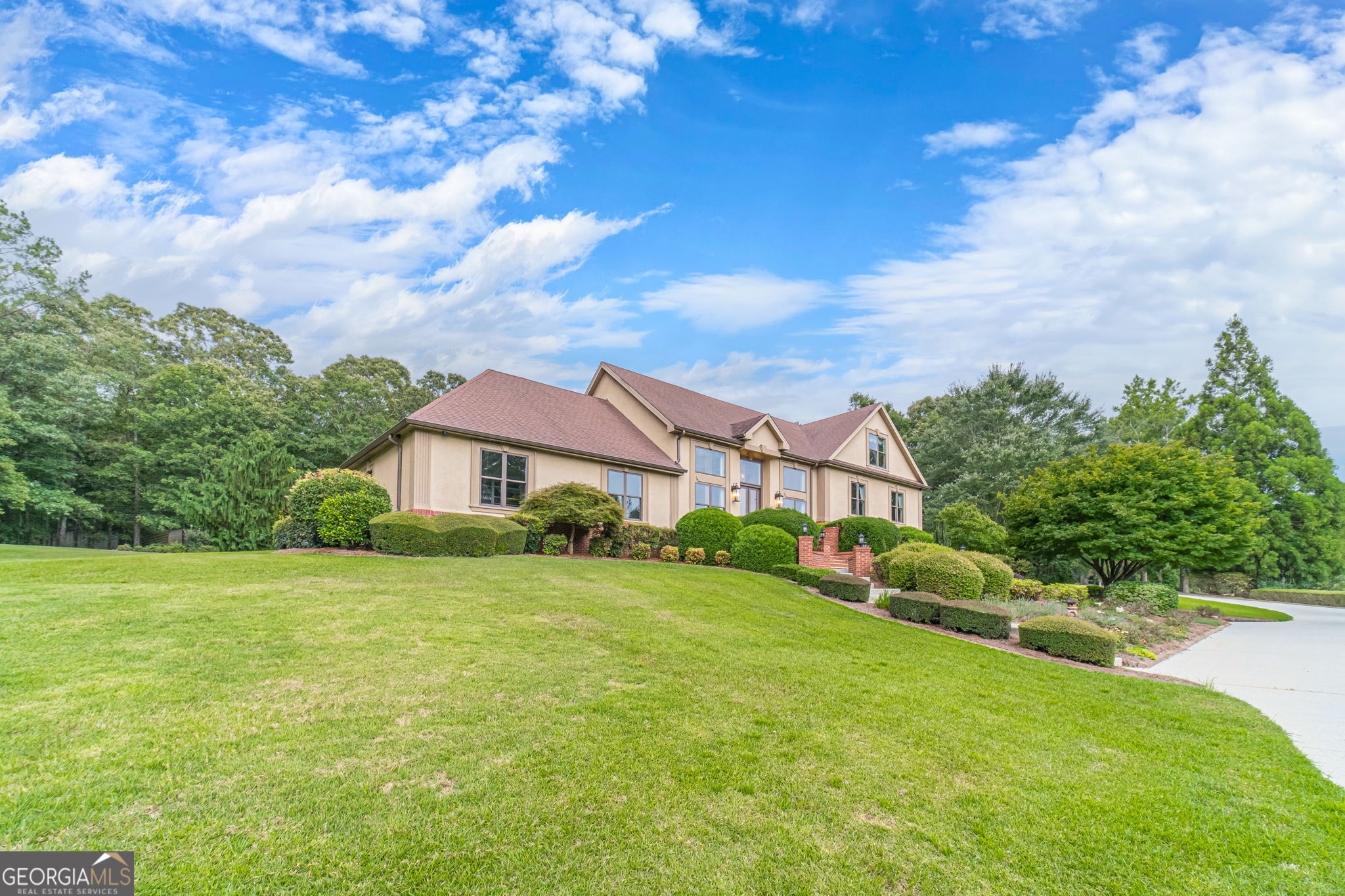 1601 Broadnax Mill Road