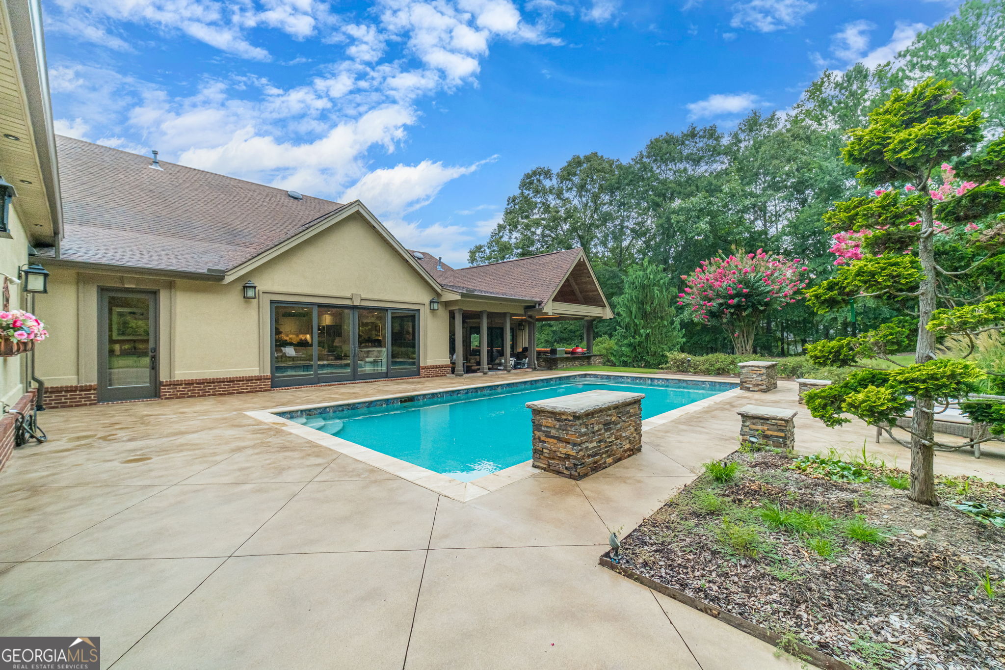 1601 Broadnax Mill Road