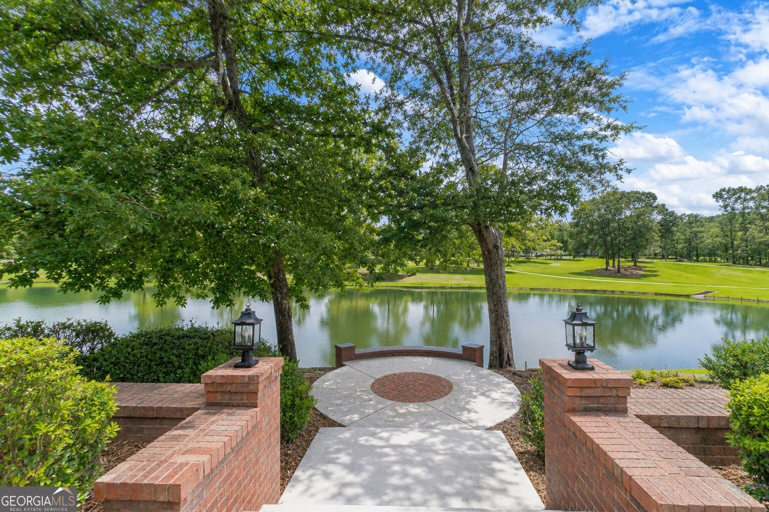 1601 Broadnax Mill Road