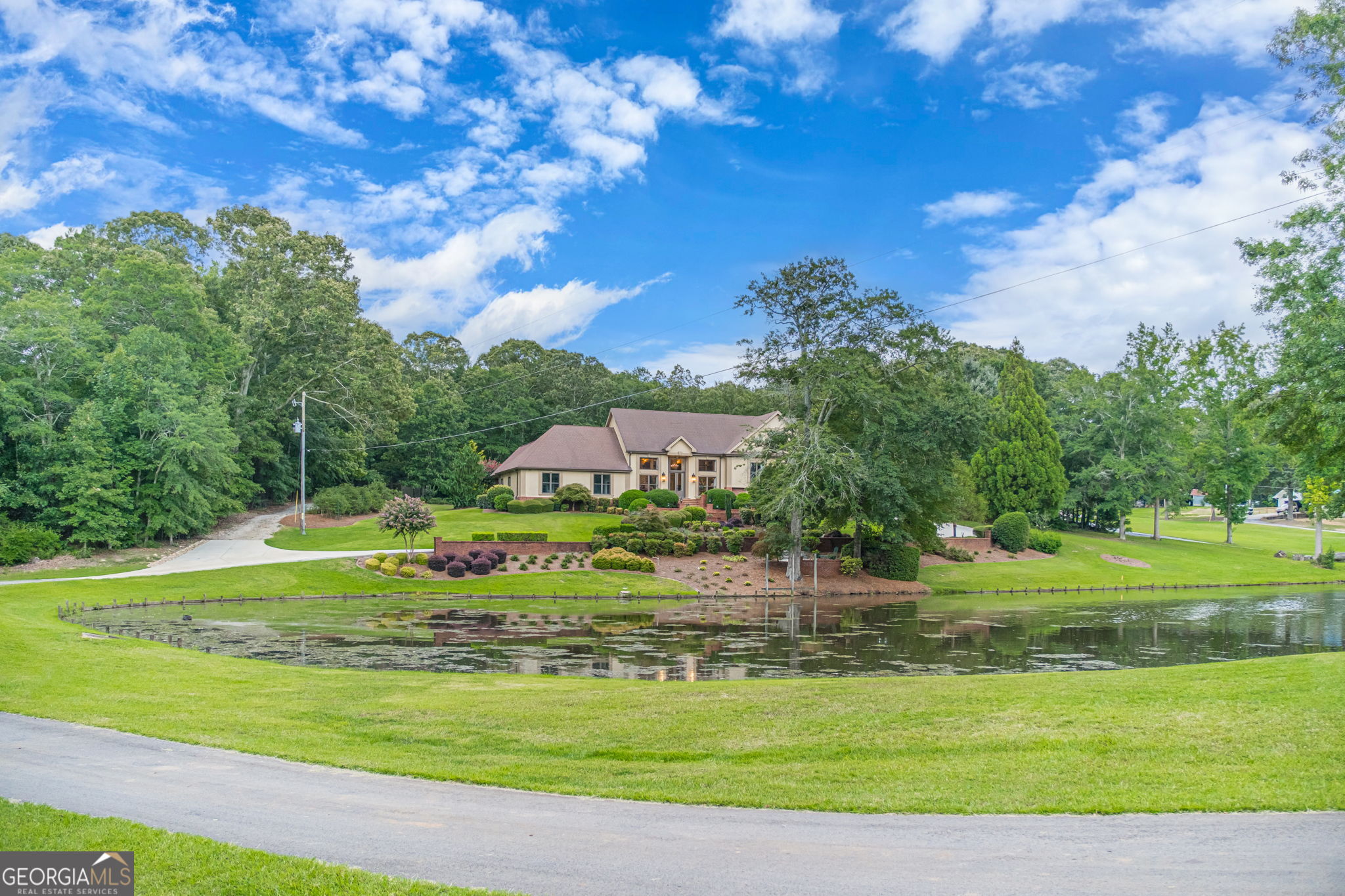 1601 Broadnax Mill Road