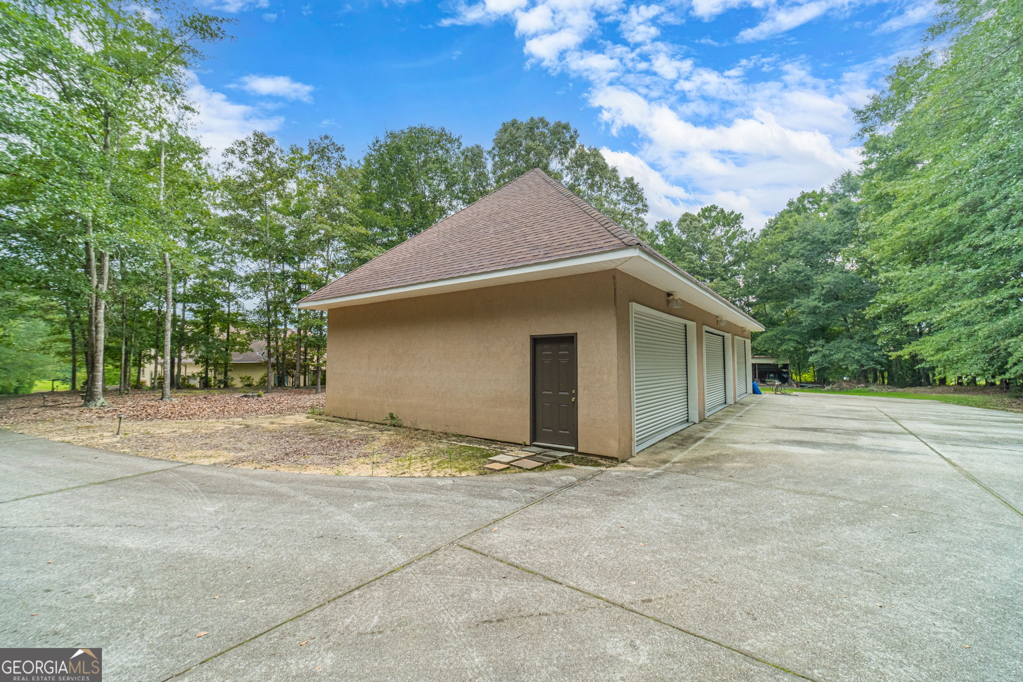 1601 Broadnax Mill Road