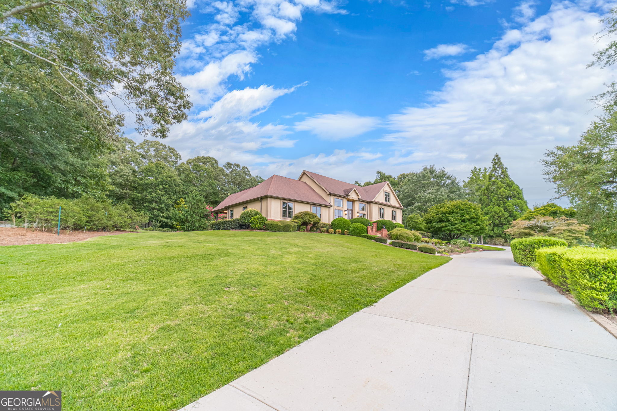 1601 Broadnax Mill Road