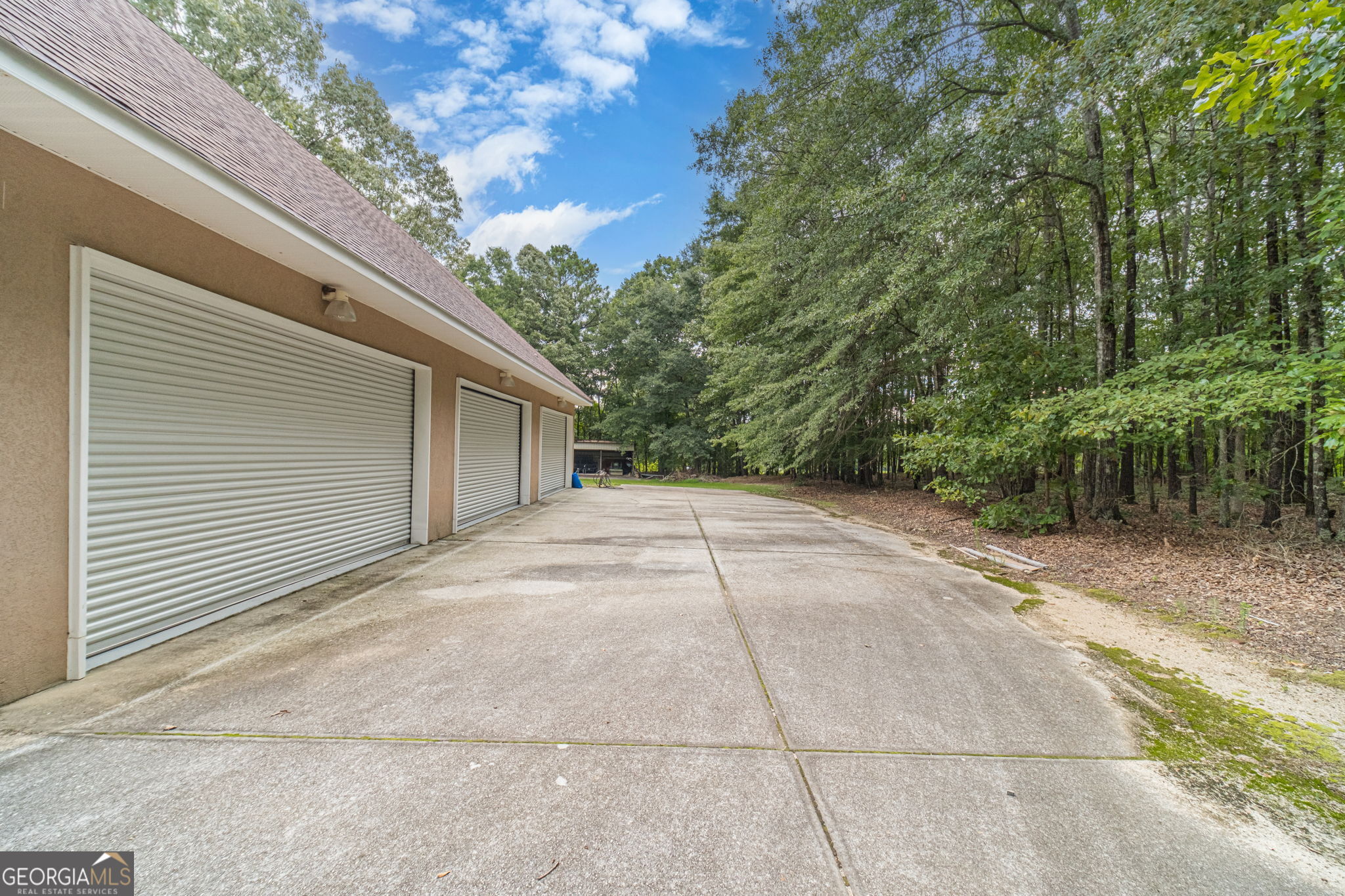 1601 Broadnax Mill Road
