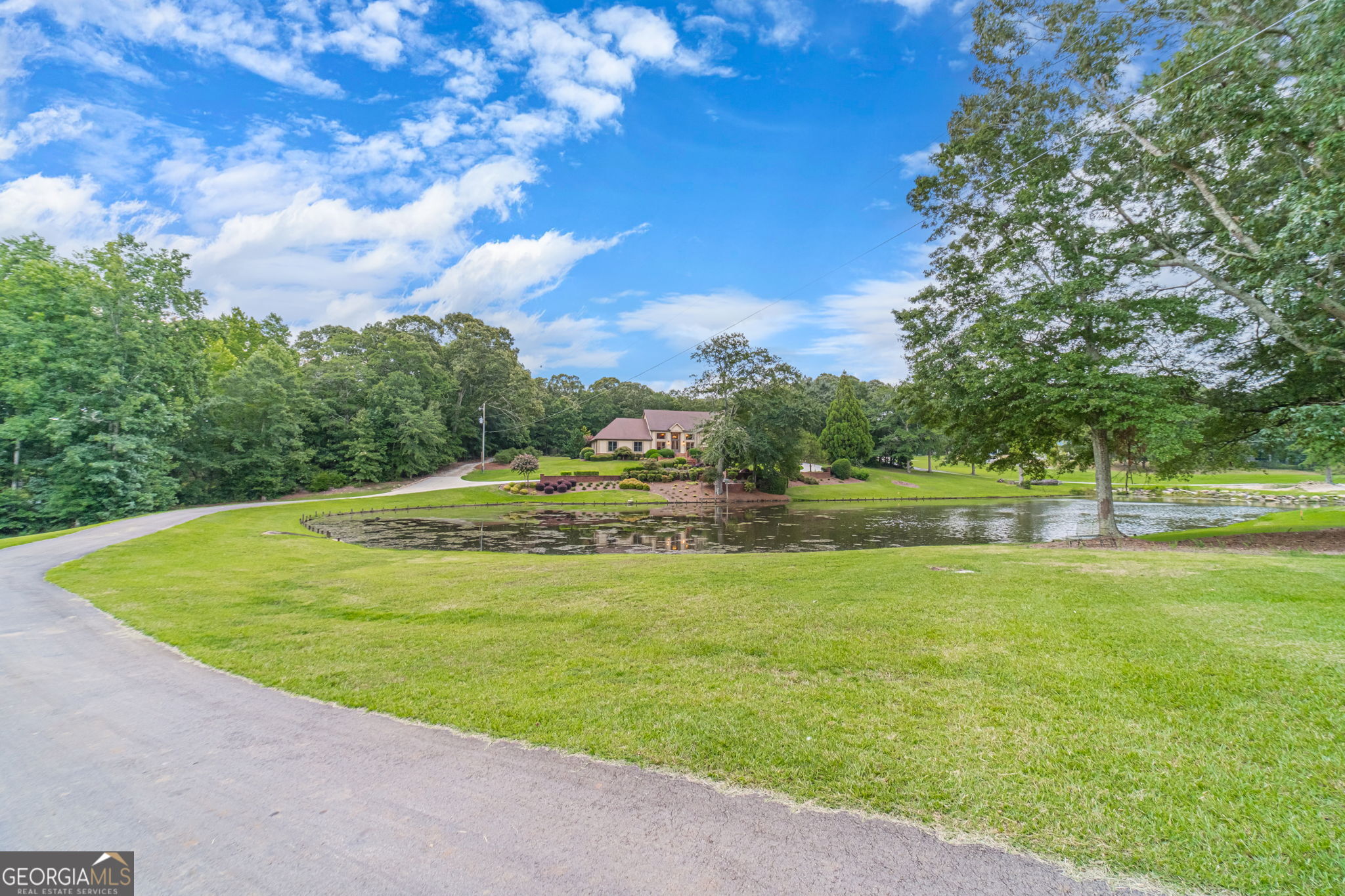 1601 Broadnax Mill Road