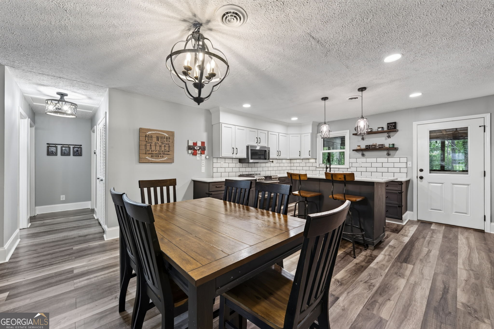 489 Pelican Circle