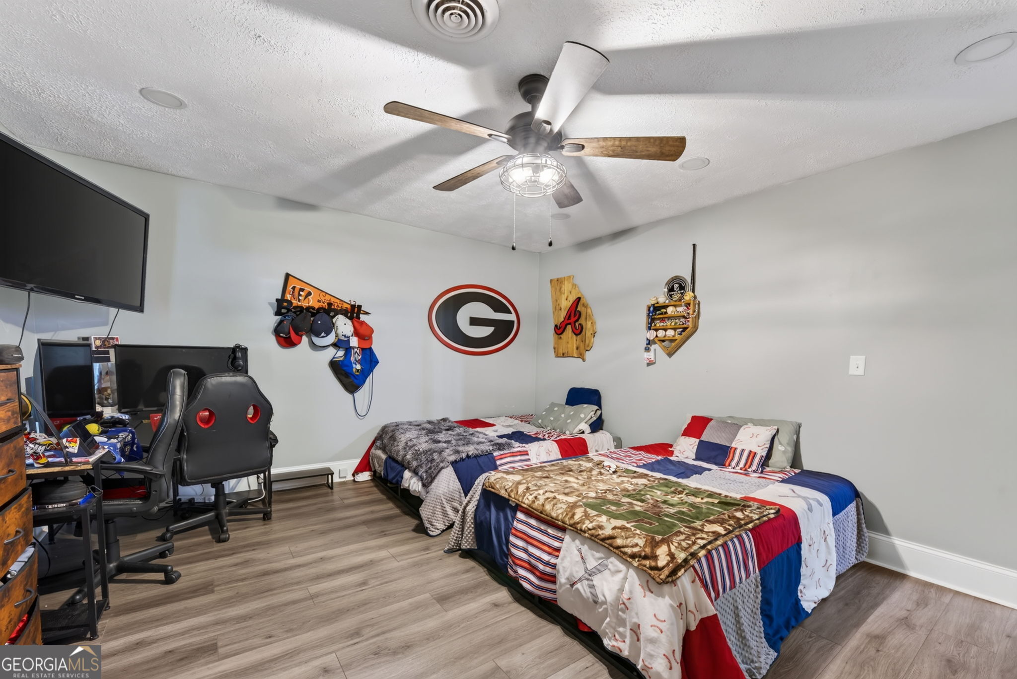 489 Pelican Circle
