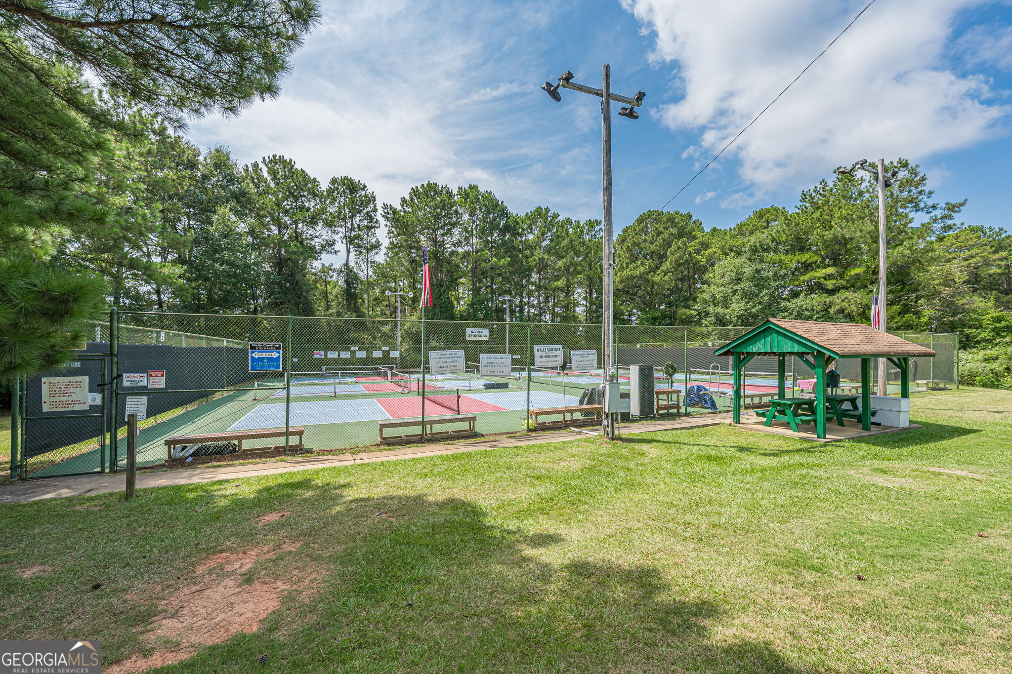 489 Pelican Circle