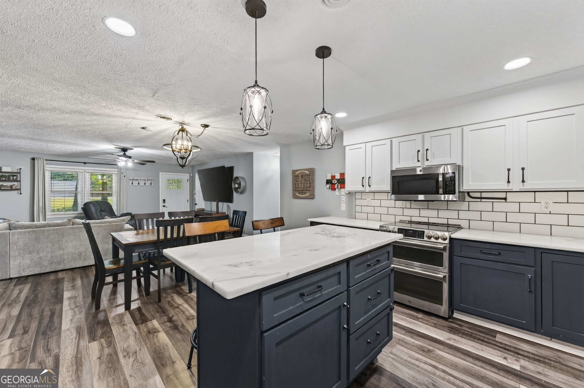 489 Pelican Circle