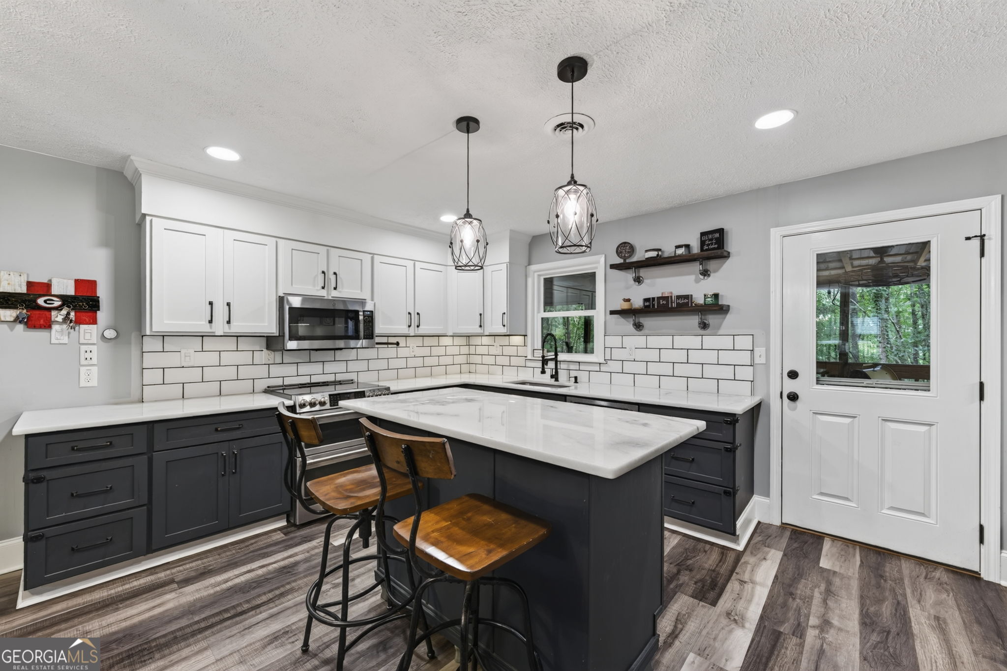489 Pelican Circle