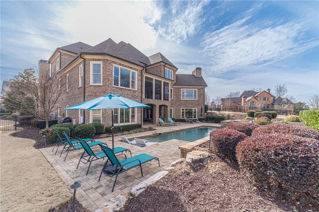 2262 Crimson King Drive