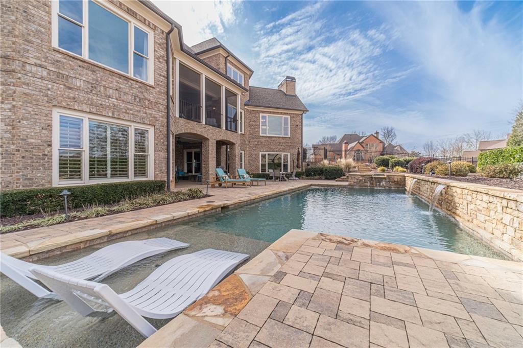 2262 Crimson King Drive