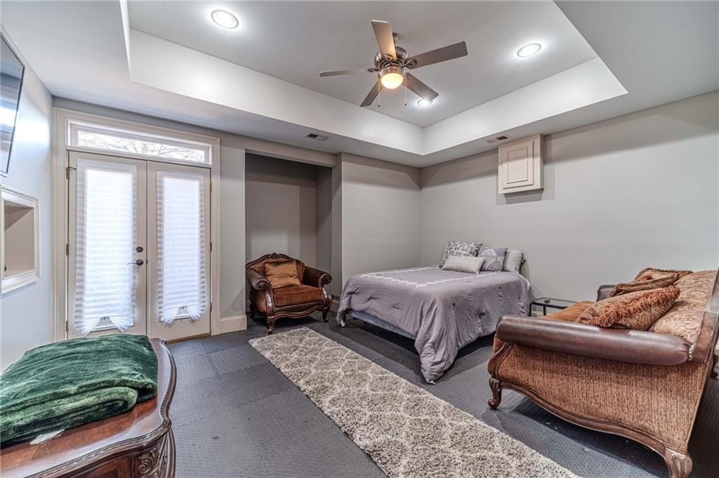 2262 Crimson King Drive