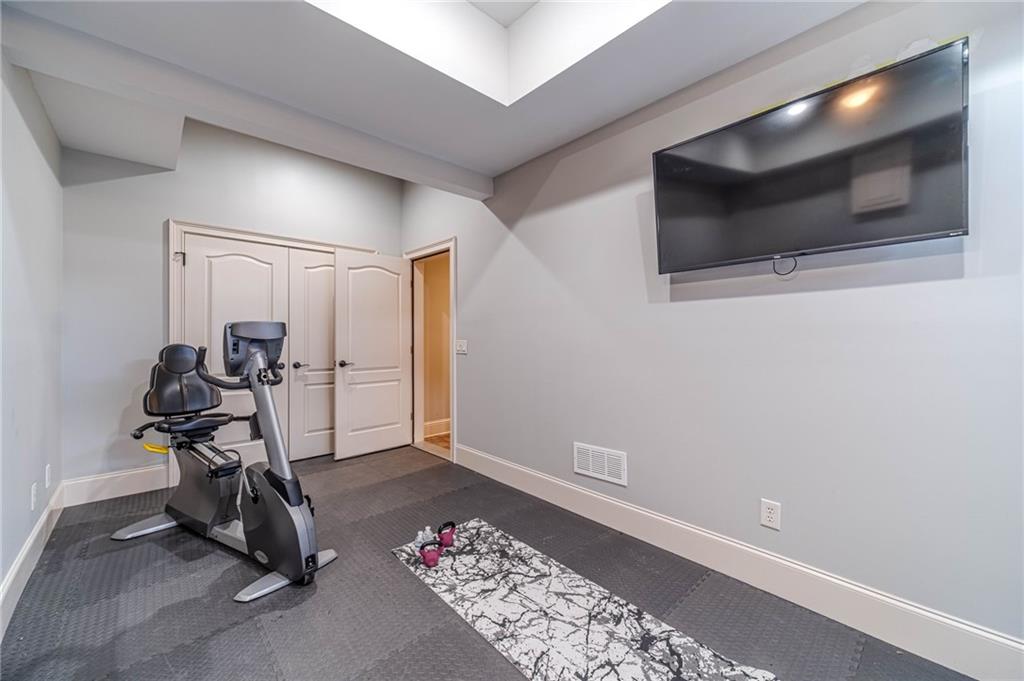 2262 Crimson King Drive