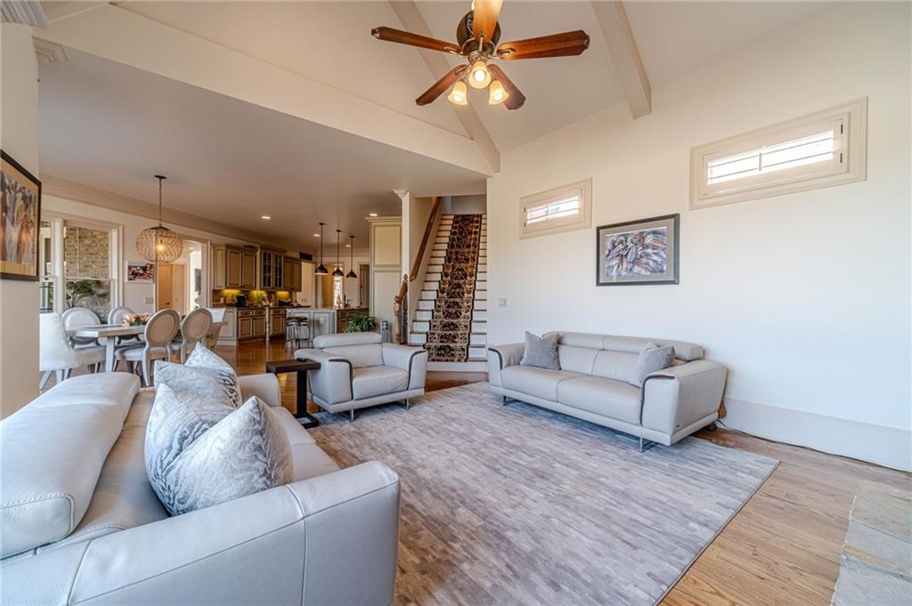 2262 Crimson King Drive