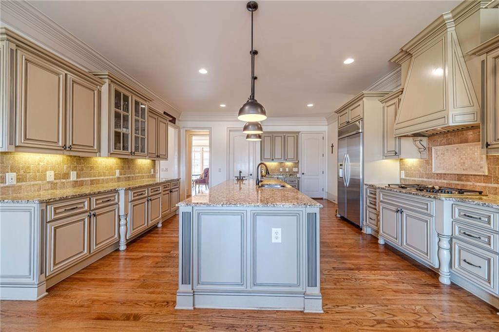 2262 Crimson King Drive