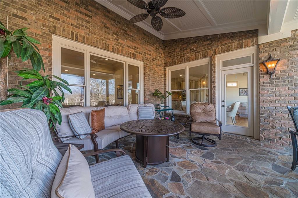 2262 Crimson King Drive